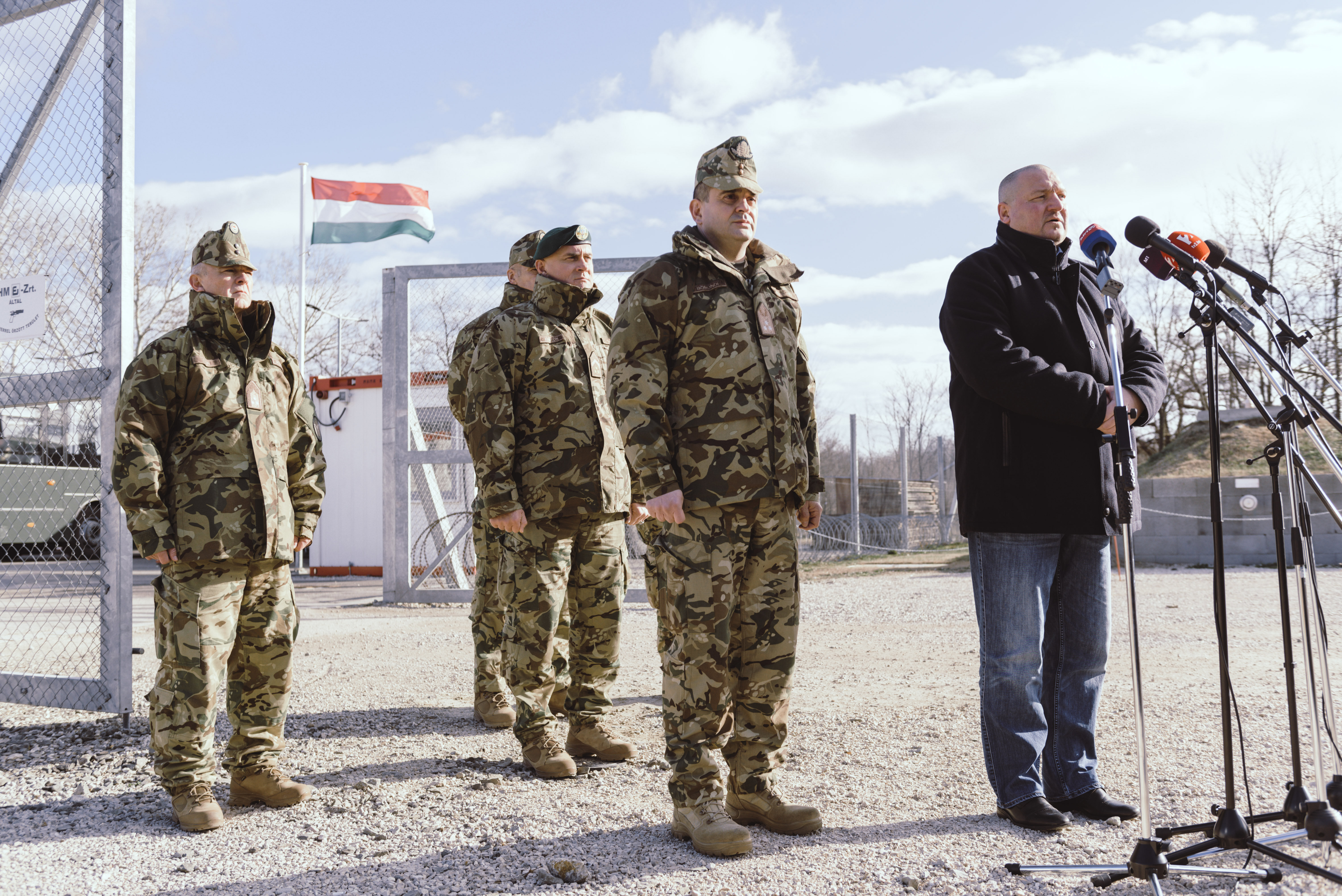 A magyar katonák egyelőre végzik a dolguk Irakban