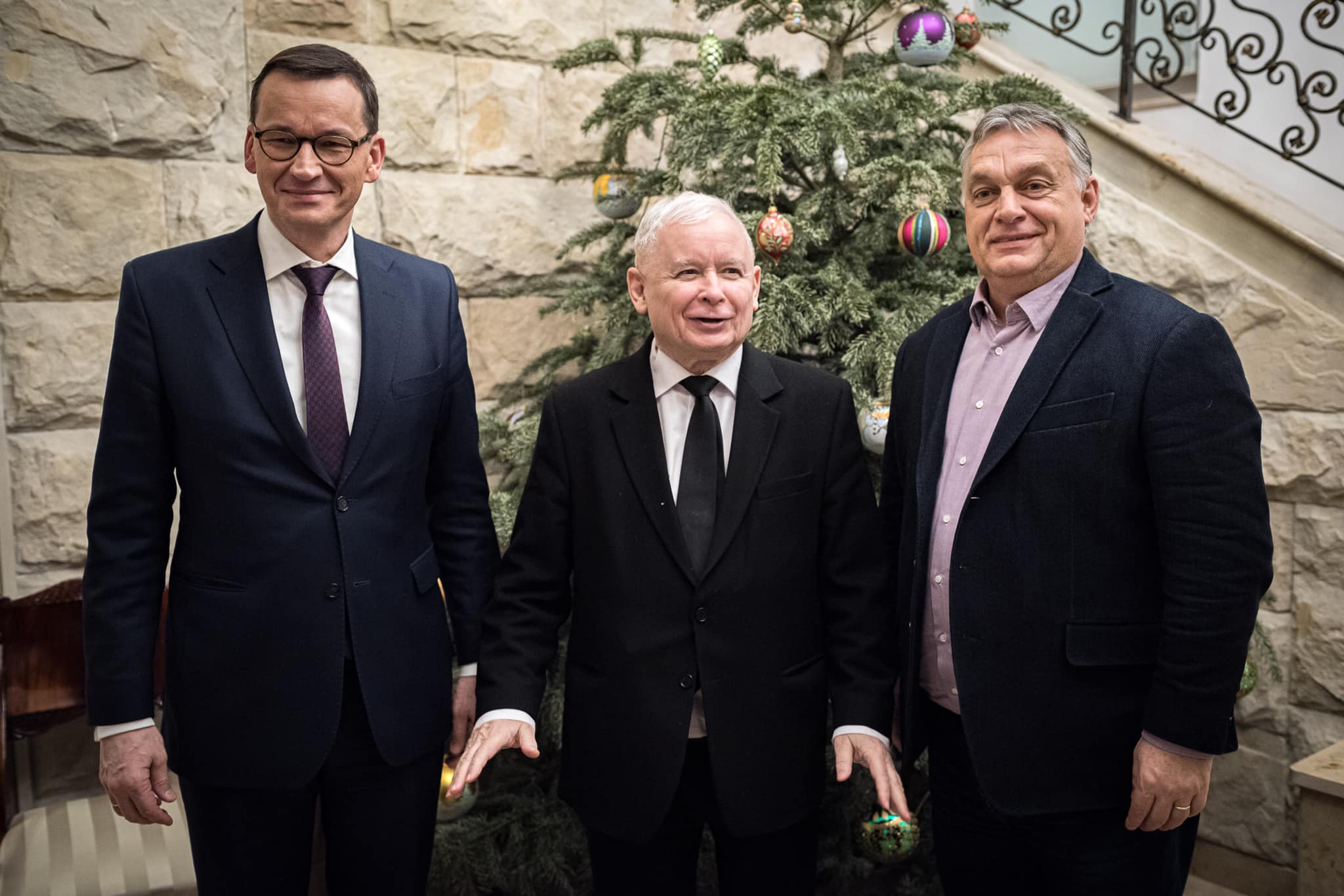 A Fidesz átülését készíthette elő Orbán Varsóban