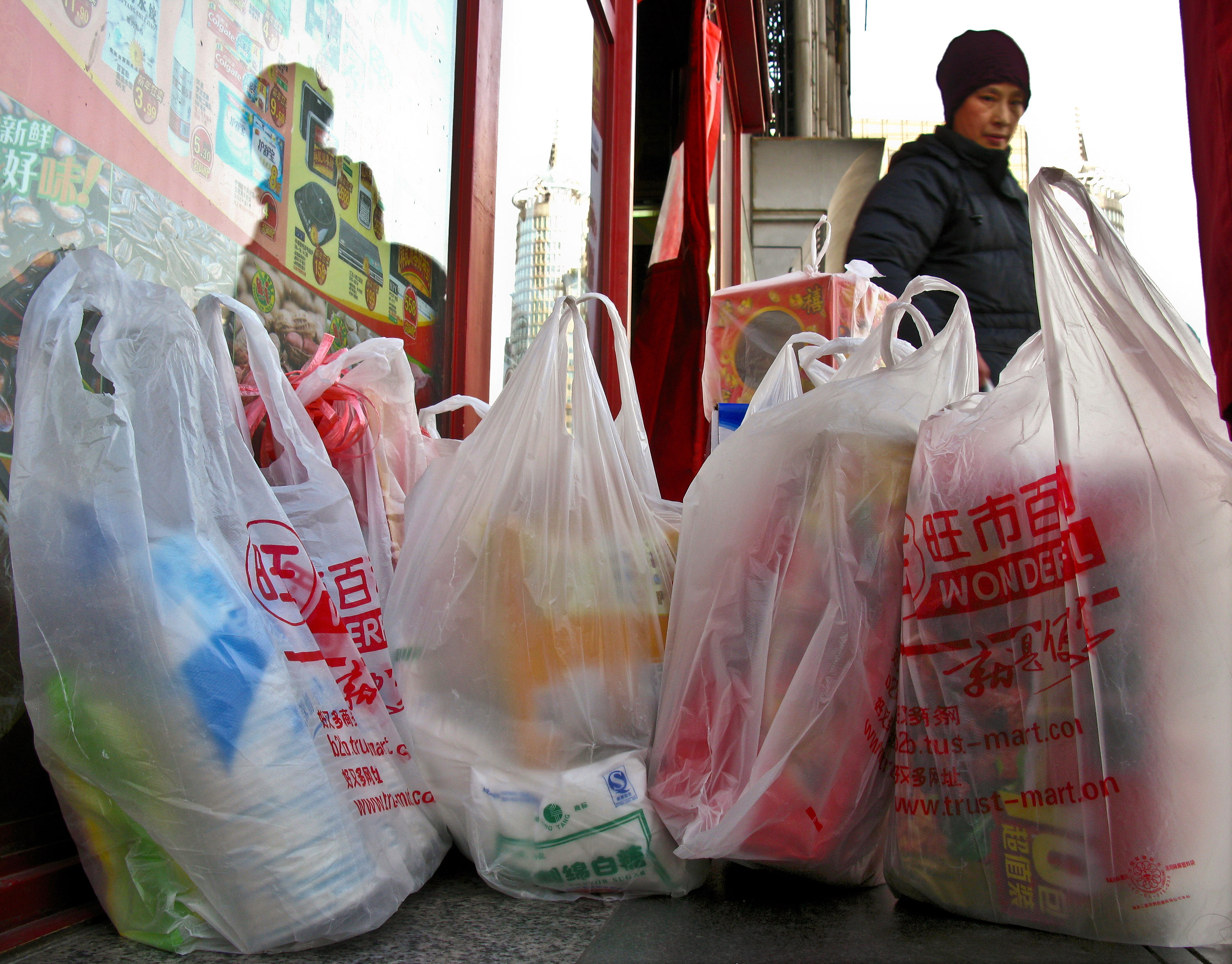 A legnagyobb szennyező, Kína is betiltja az egyszer használatos műanyagokat