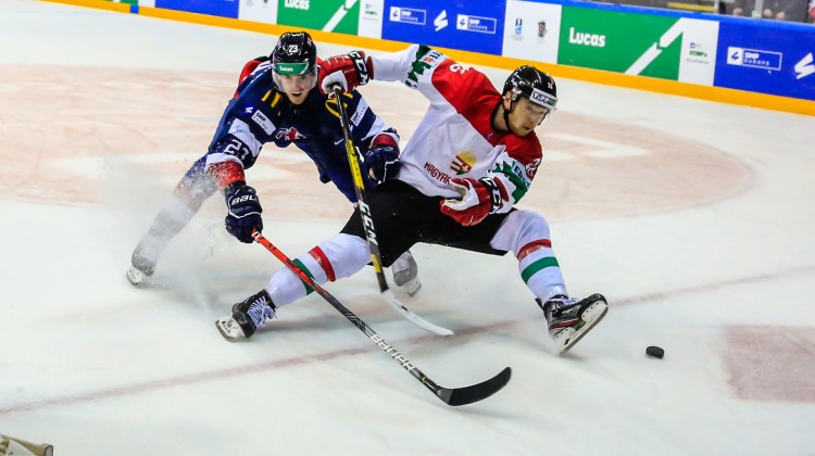 Három győzelemmel lépett közelebb az olimpiához a magyar jégkorong válogatott