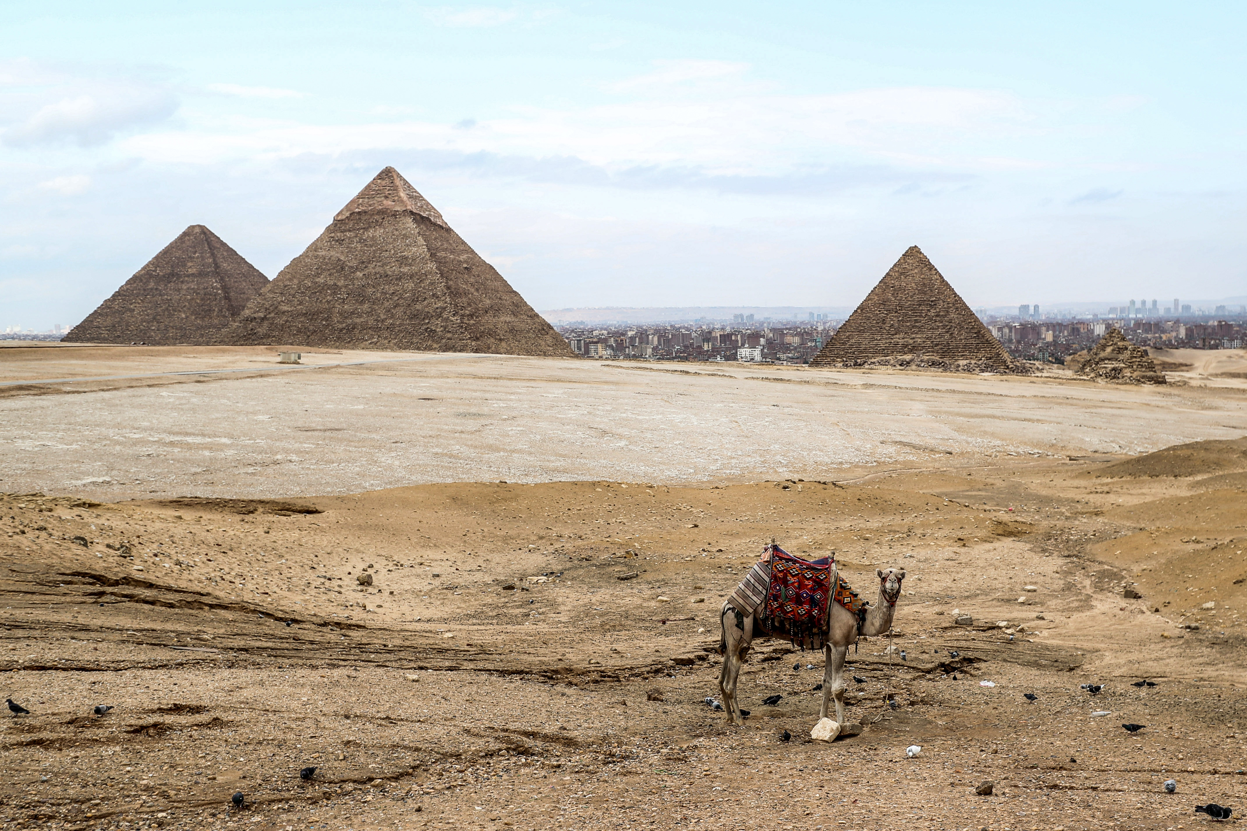 Szakértők katasztrofális ötletnek tartják, hogy felújítják az egyik gízai piramist