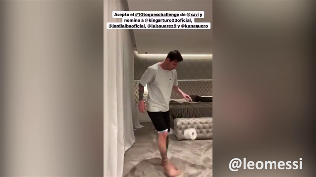 Már Messi is vécépapírral dekázgat otthon