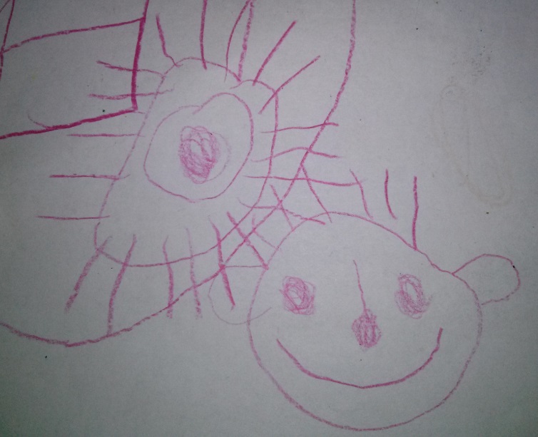 "A vírus és én" - 5 éves kisfiam lerajzolta a vírust (balra), és persze mellé magát is. A vírusnak egy nagy szemet is rajzolt, hisz ha nincs neki, akkor nem lát. Azt mondja, hogy azért van járvány, mert az emberek kitakaróznak este, és megfáznak reggelre, ezért lesznek betegek