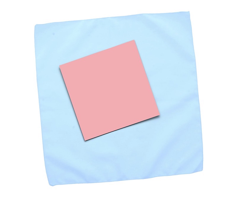 Ész Ventura: Be lehet csomagolni ezt a rózsaszín négyzetet a kék papírba?