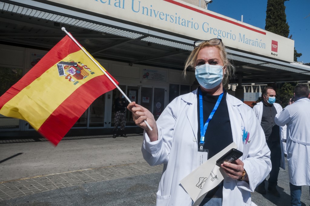 Franciaországban és Spanyolországban is újra rekordokat döntenek a fertőzésszámok