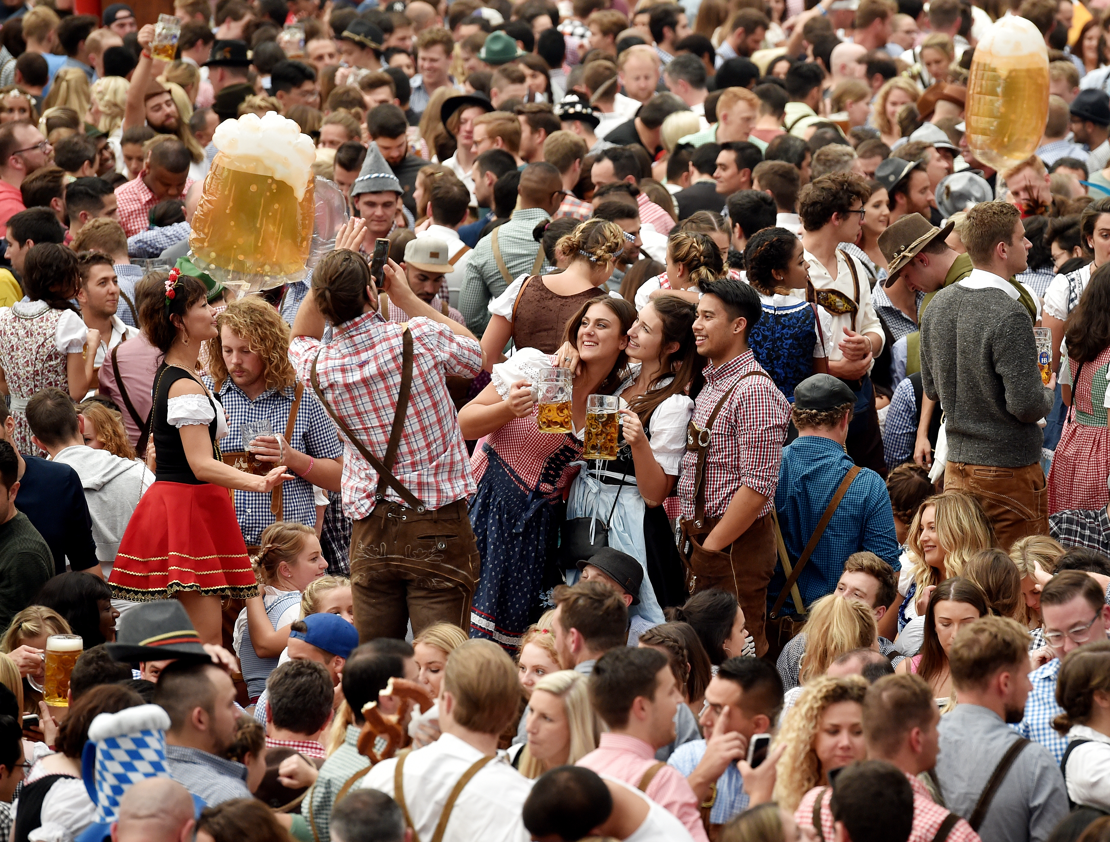 Alkoholmentes sörkertet nyitnak az Oktoberfest városában, Münchenben