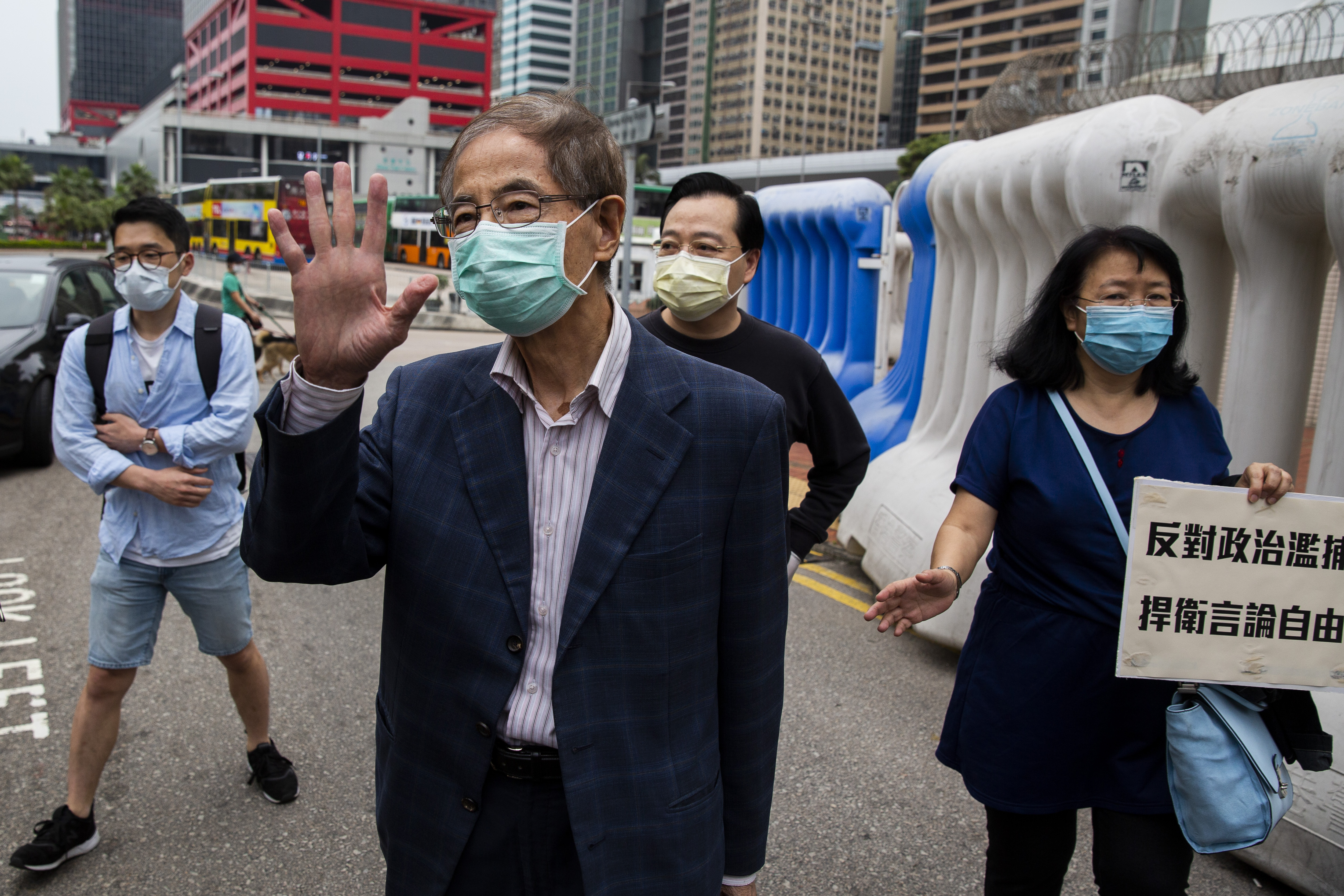 A demokráciapárti mozgalom 15 vezető alakját vették őrizetbe Hongkongban