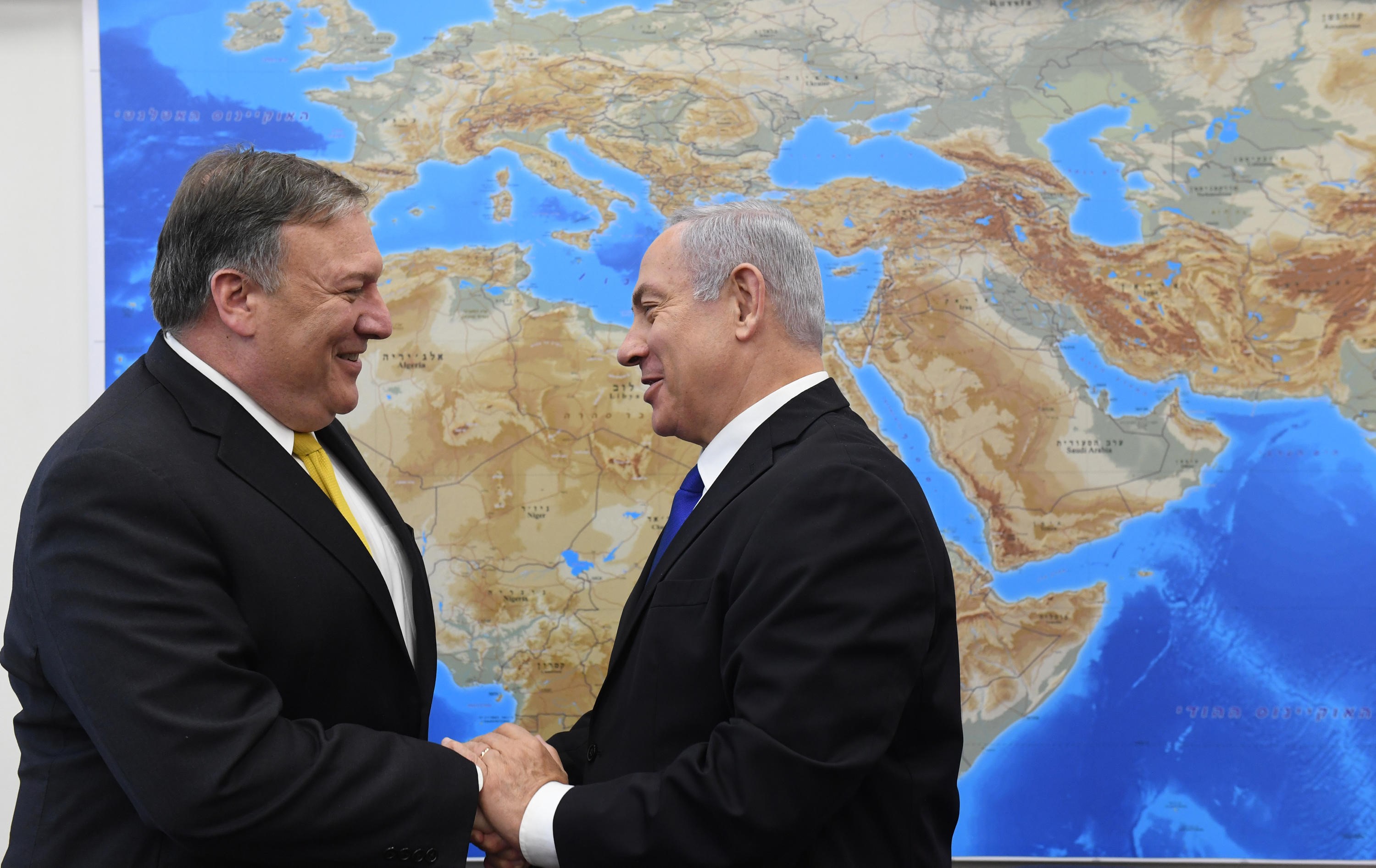 Netanjahu titkos találkozón tárgyalt a szaúdi koronaherceggel és Pompeo amerikai külügyminiszterrel