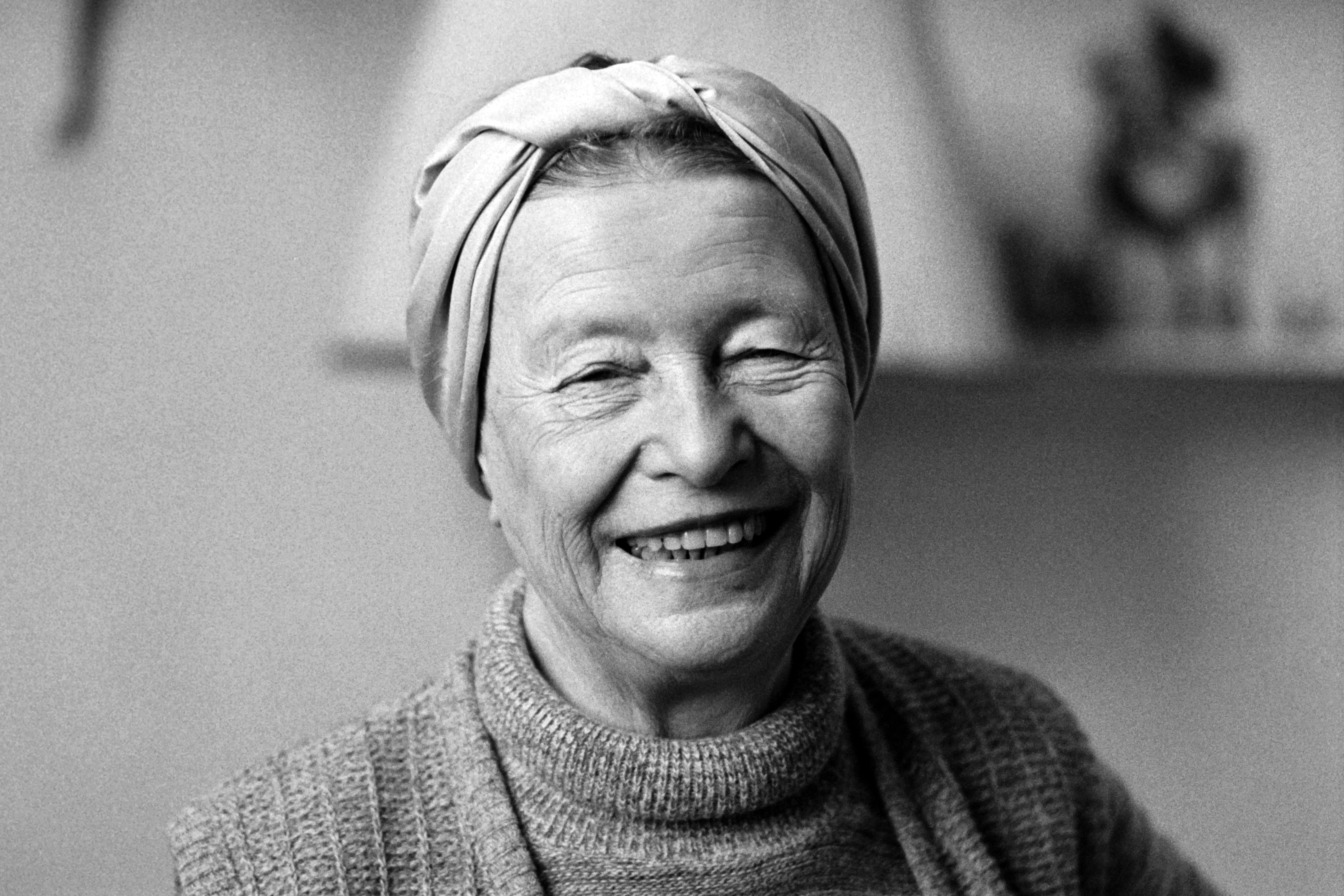 75 évvel a megírása után jelenik meg Simone de Beauvoir regénye