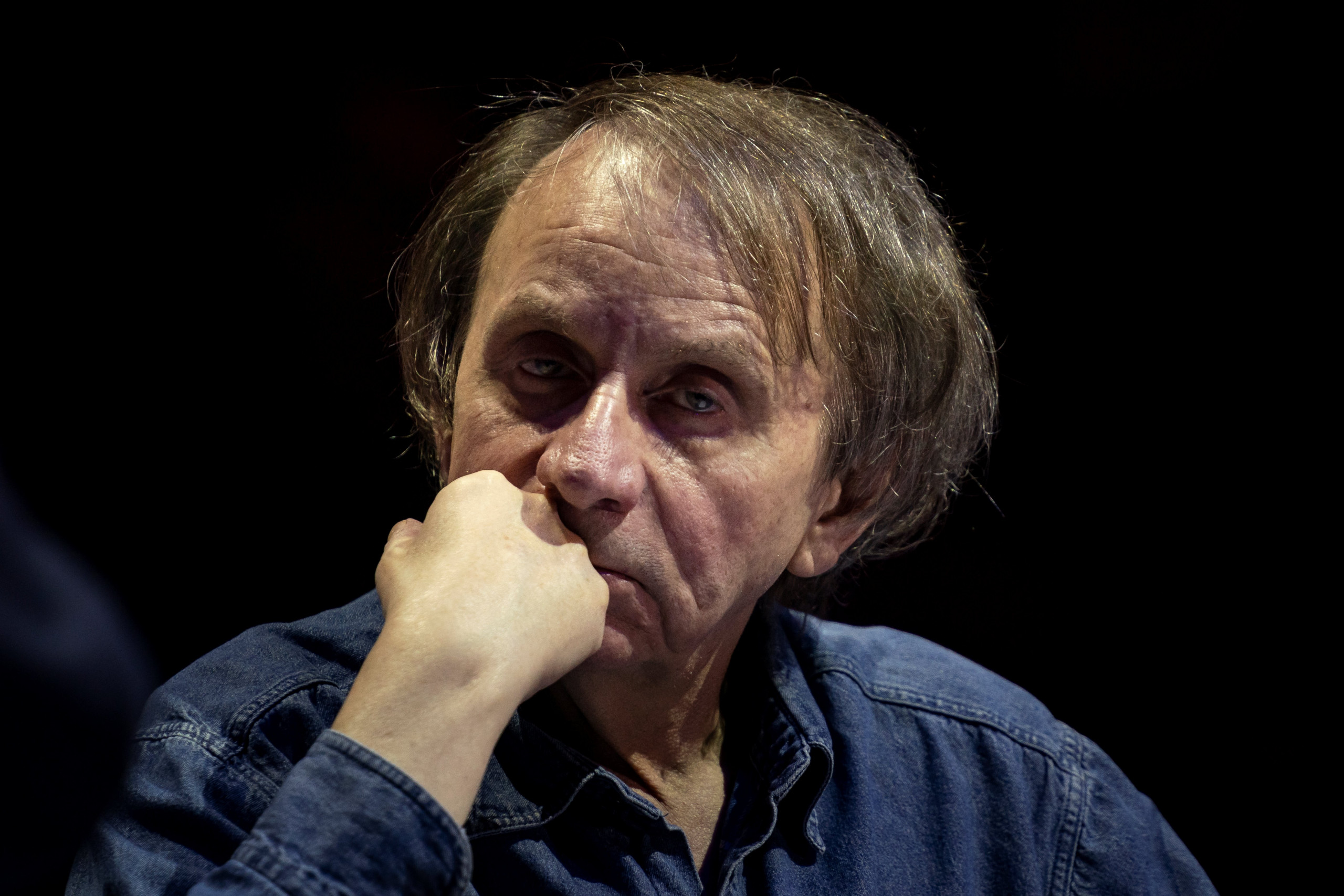 Плохой литератор. Michel Houellebecq aneantir.