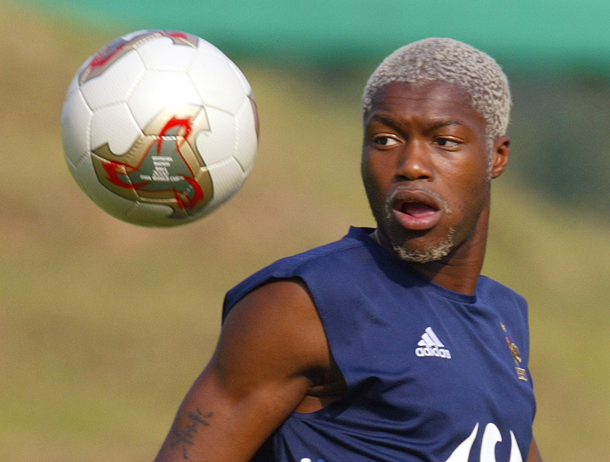 Djibril Cissé 38 éves, de ingyen is focizna a francia elsőosztályban