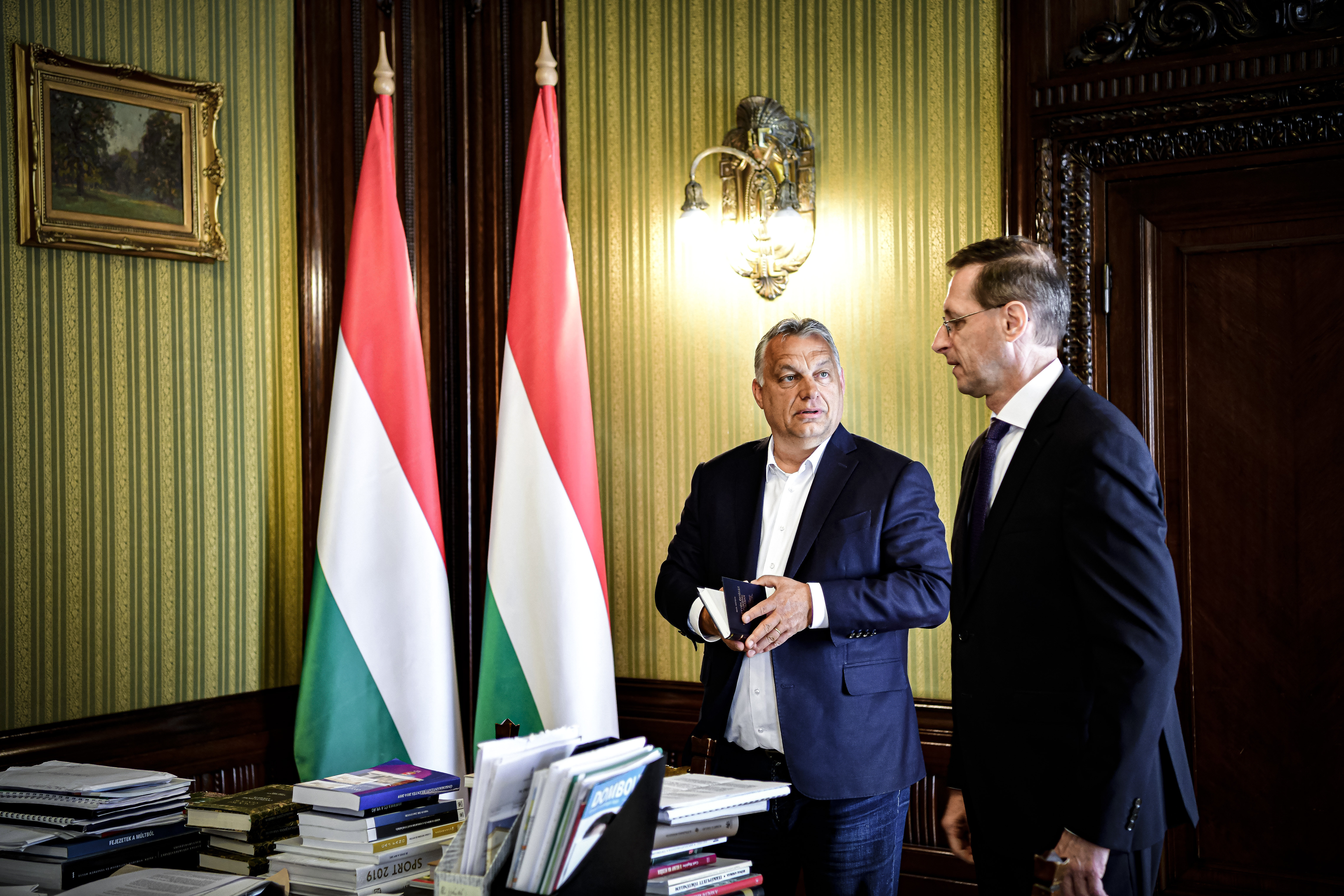 Orbán Viktor Varga Mihály pénzügyminiszterrel egyeztet az idei és a jövő évi költségvetésről, valamint a gazdaságvédelmi akcióterv végrehajtásáról