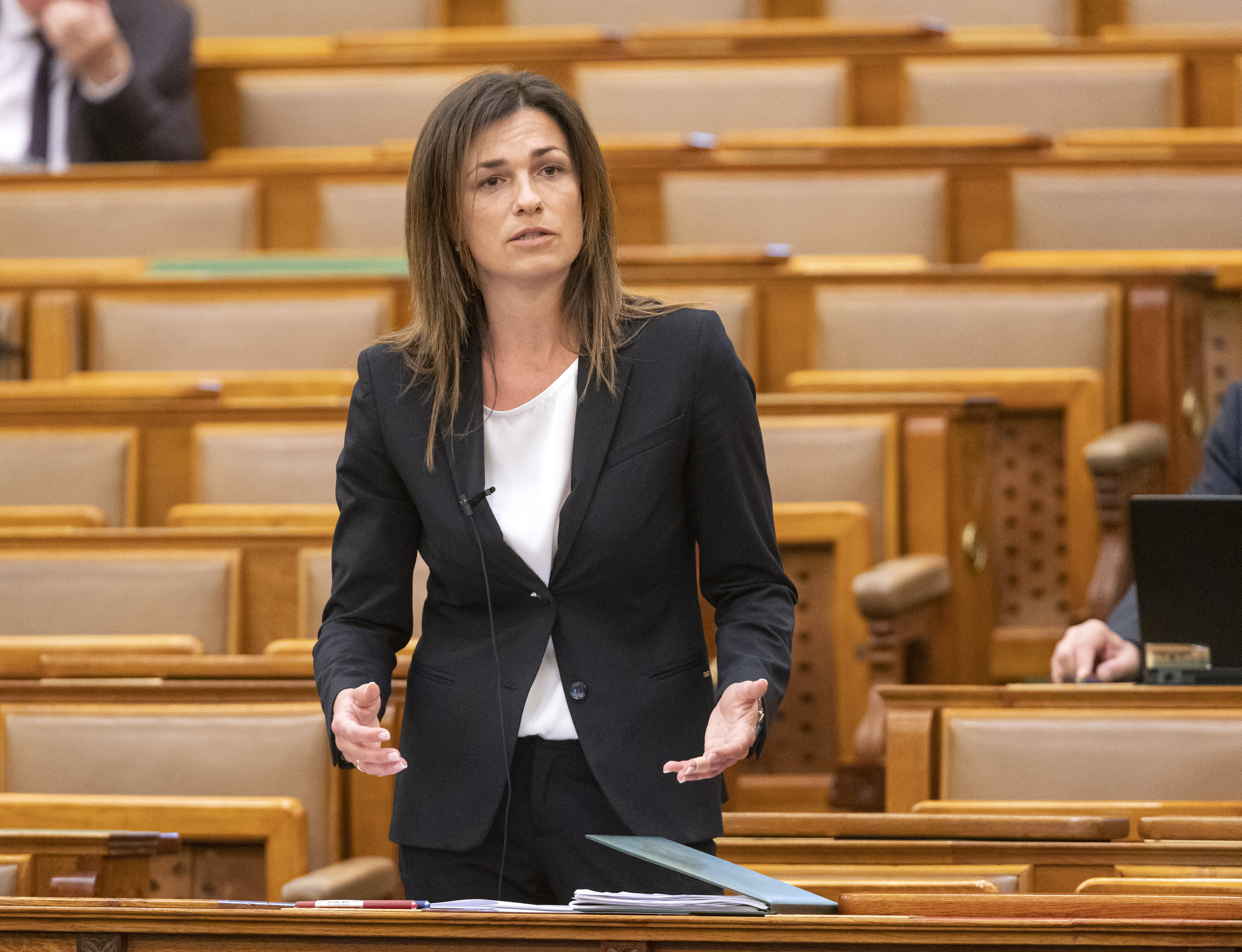 Varga Judit az éj leple alatt benyújtotta a választási törvény módosítását