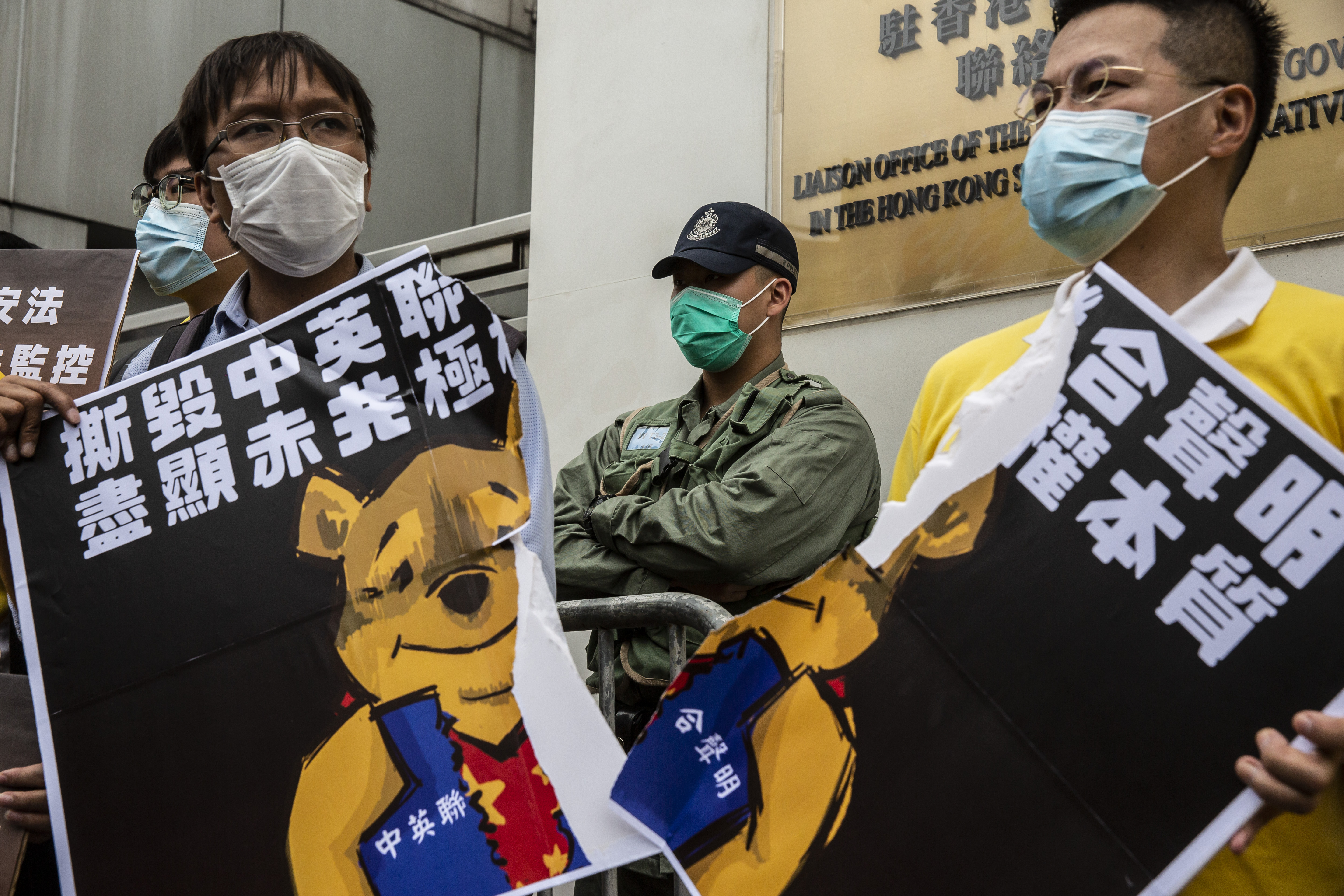 Könnygázzal oszlatták fel a nemzetbiztonsági törvény ellen tiltakozókat Hongkongban