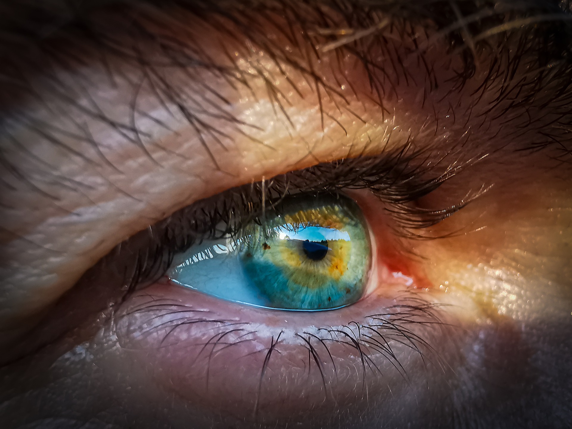 Hamarosan magyar betegeken is tesztelhetik az egyedülálló látás-visszaállító terápiát