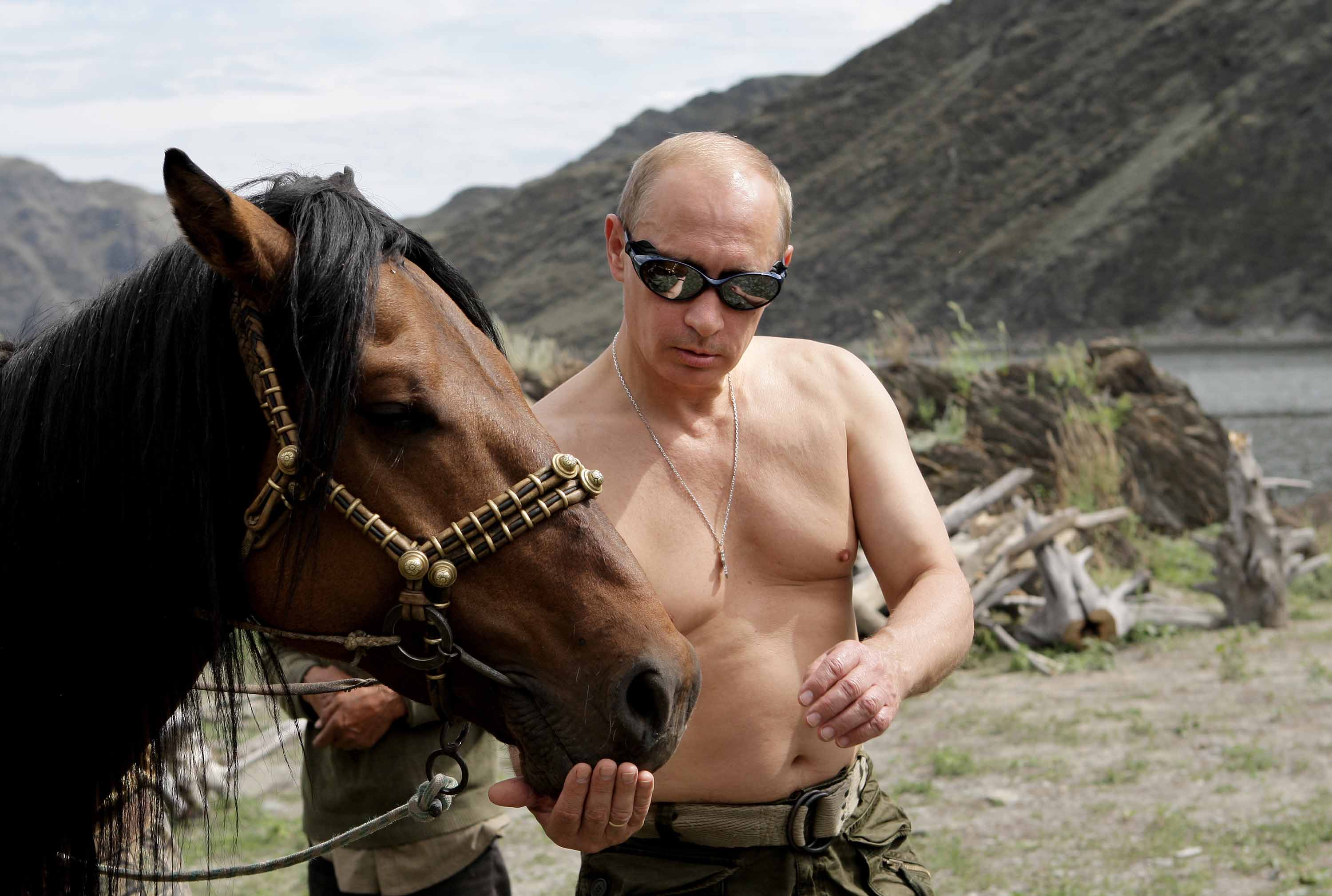 Putyin nem akar az oltással majomkodni
