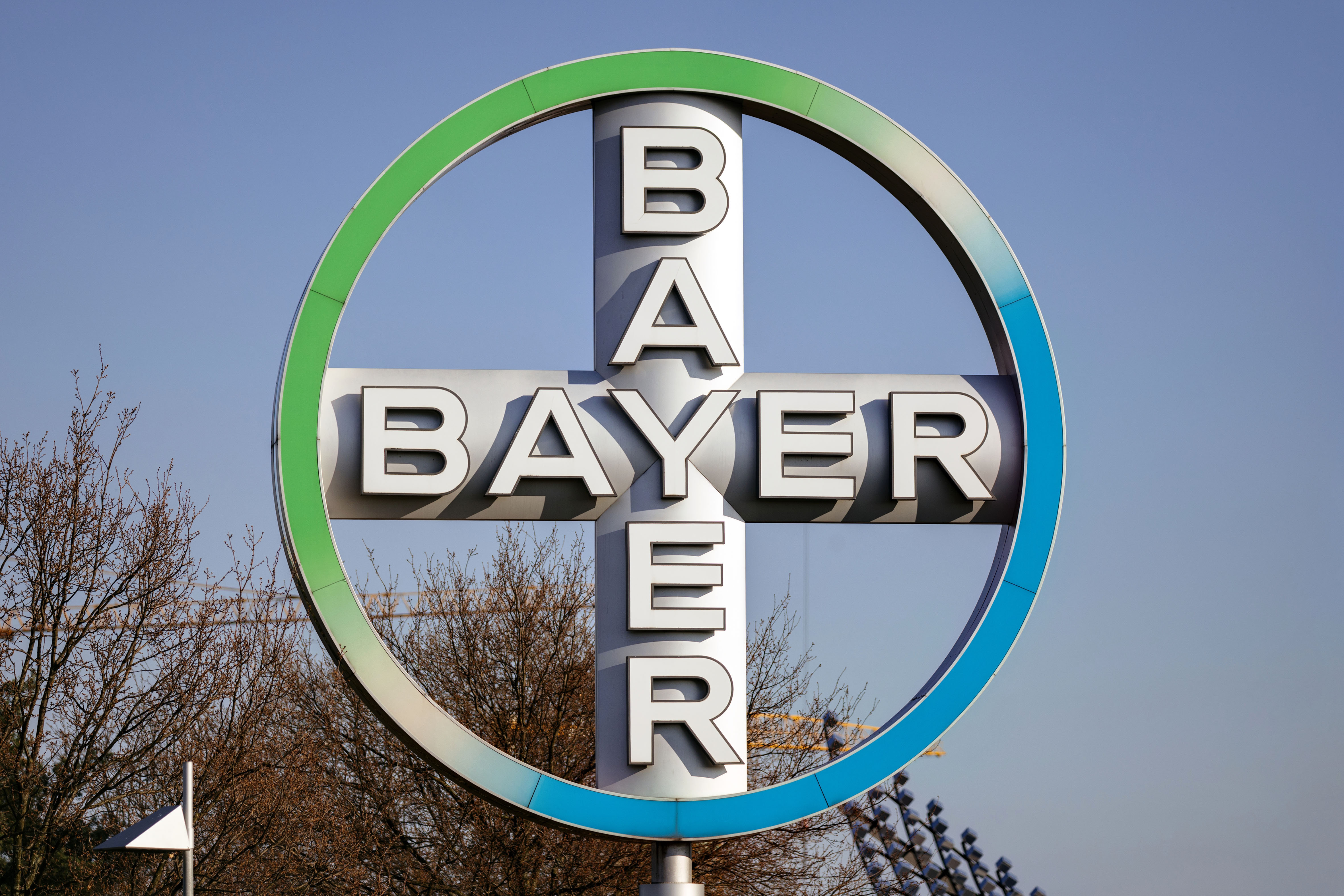 Elégedetlen az európai légkörrel, az USA-ra és Kínára fókuszálna a jövőben a Bayer