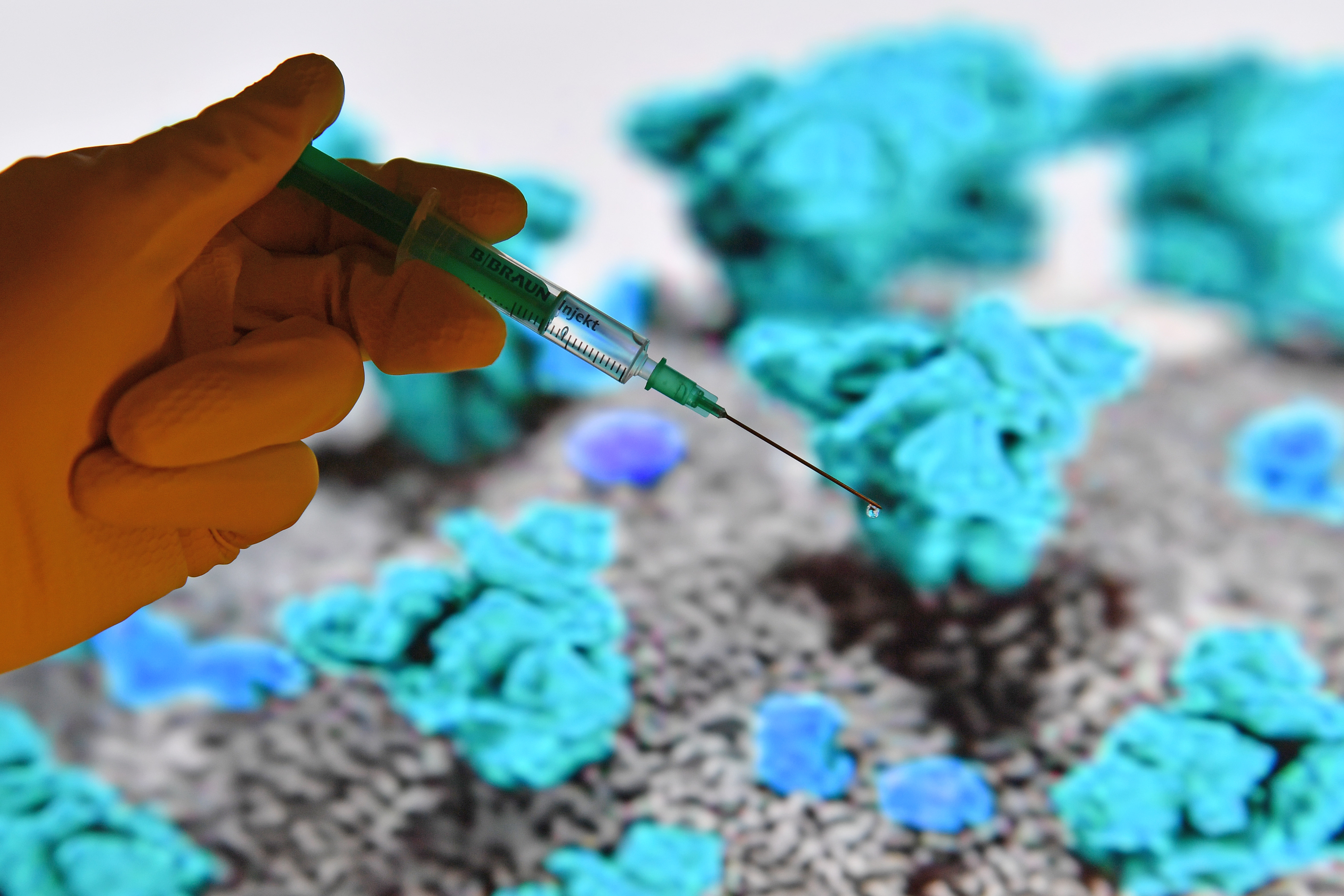 Az Egészségügyi Világszervezet szerint 2021 közepére lehet széles körben elérhető a koronavírus elleni oltóanyag