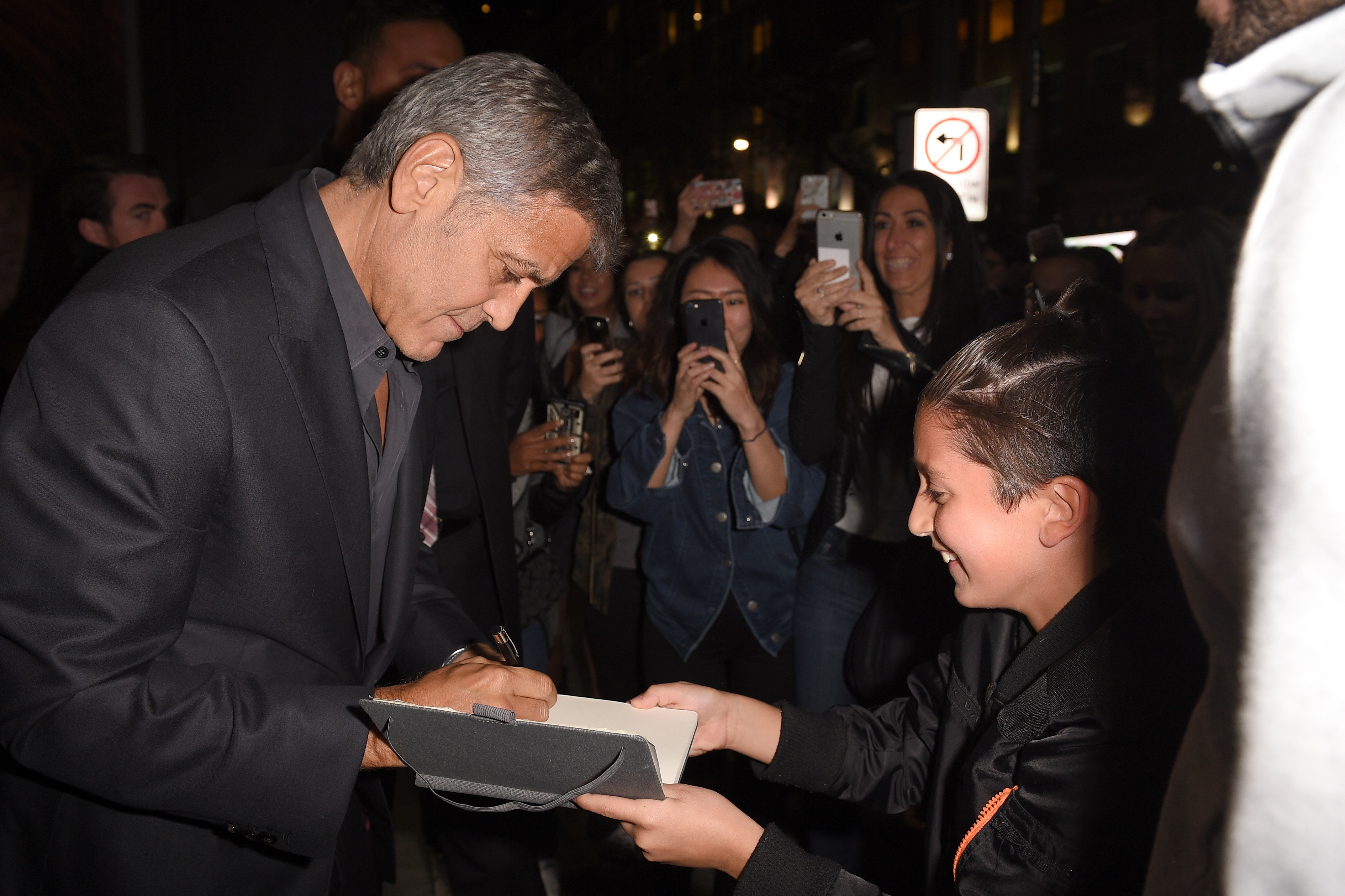 George Clooney egy Nespresso-Audi koktélpartin Torontóban, 2017 szeptemberében