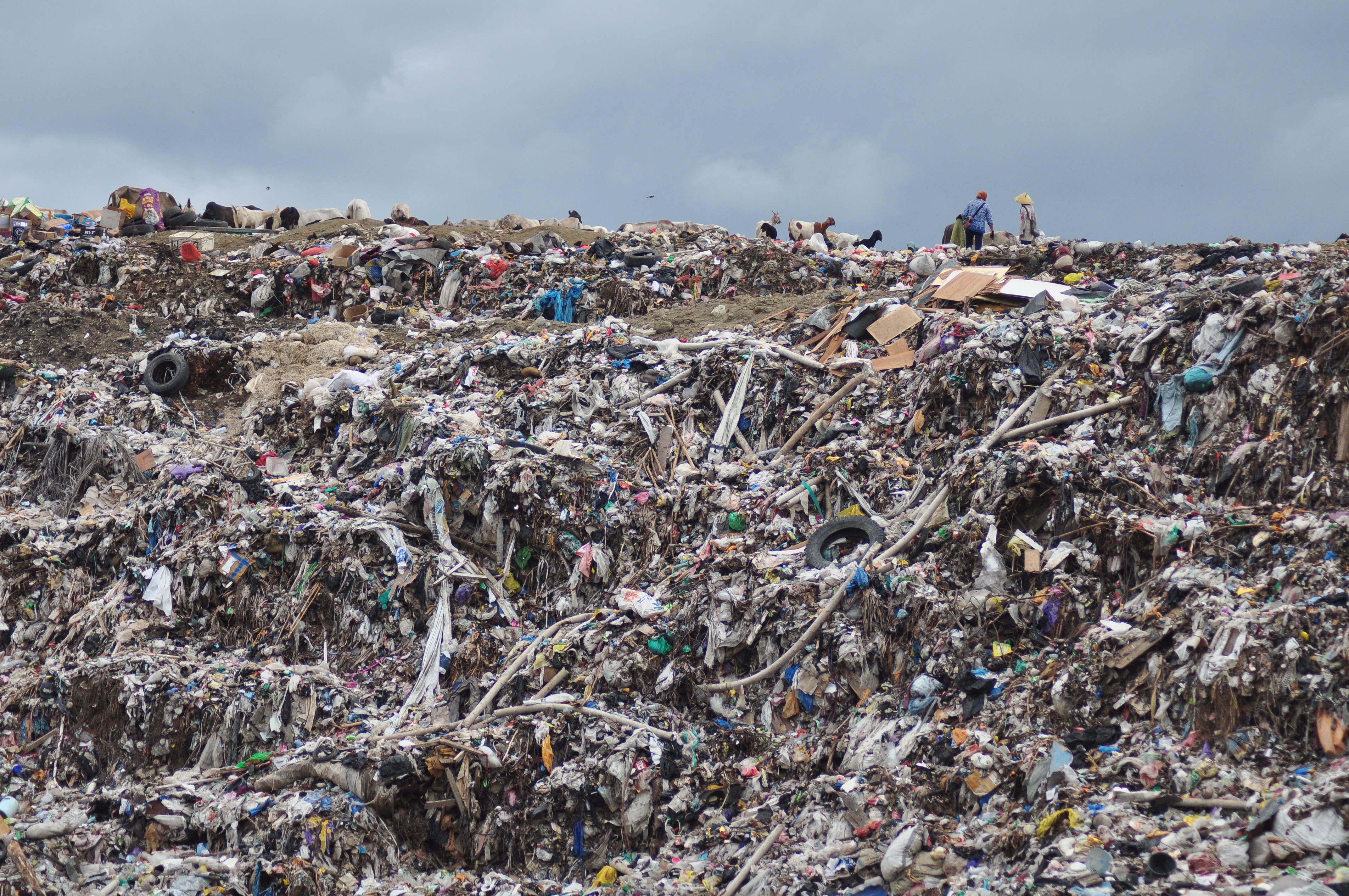 2040-re 1,3 milliárd tonna műanyagszemetet termelünk, ha nem cselekszünk