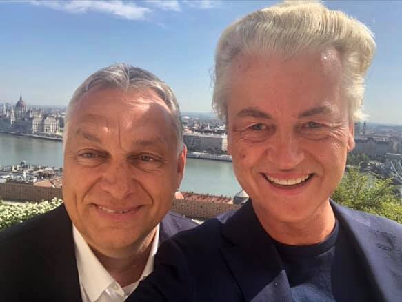 Orbán Viktor Geert Wildersszel a várban