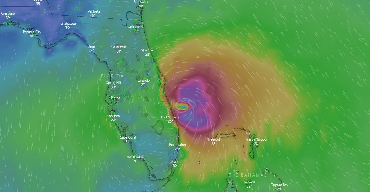 Órákon belül lesújthat a vihar a koronavírustól leginkább sújtott Floridára
