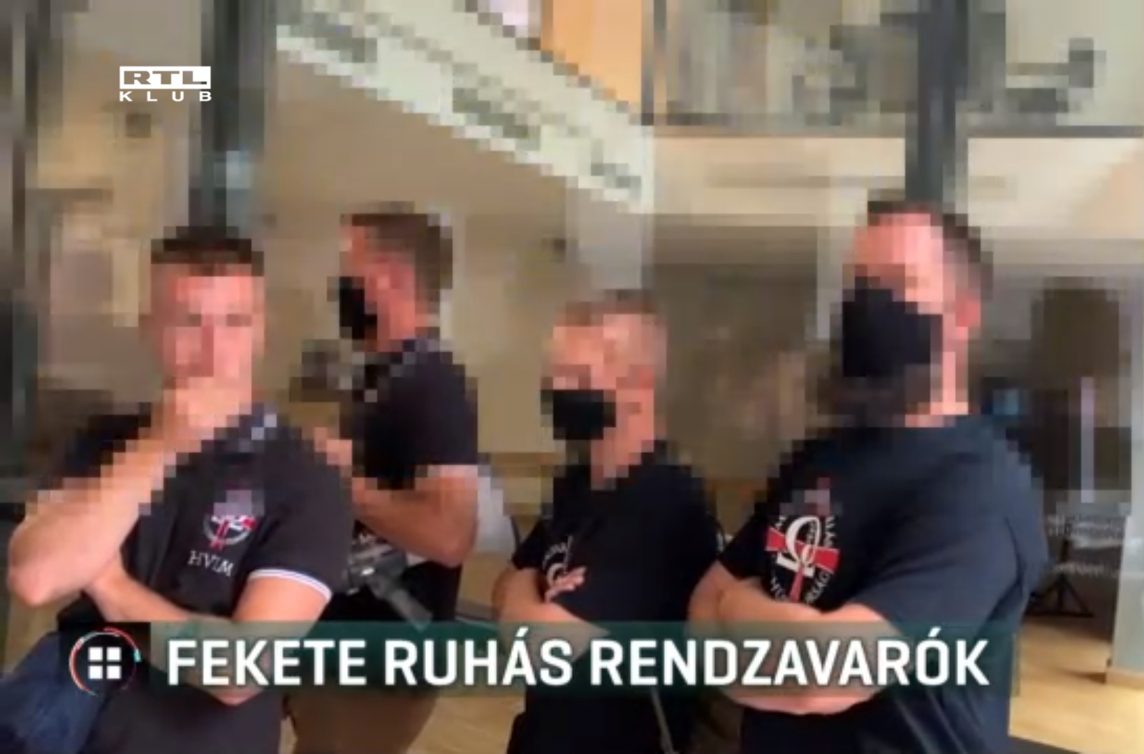Fekete ruhás rendzavarók hőbörögtek a Budapest Pride rendezvényén