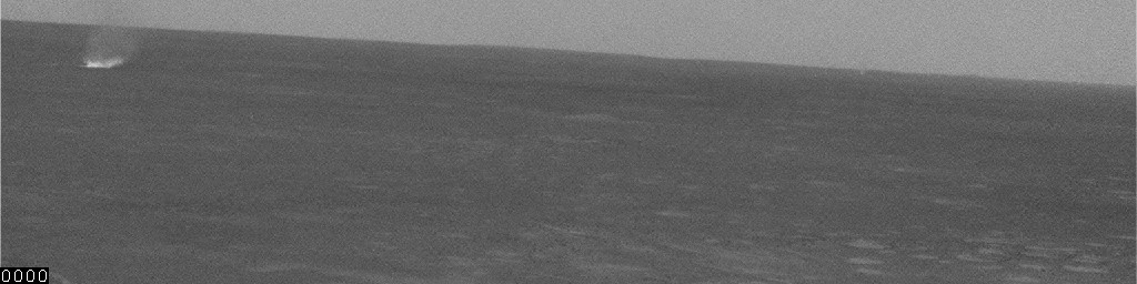 A Spirit marsjáró sorozatfelvételei egy porördögről, melyet 2005-ben, a Gusev-kráterben készített.