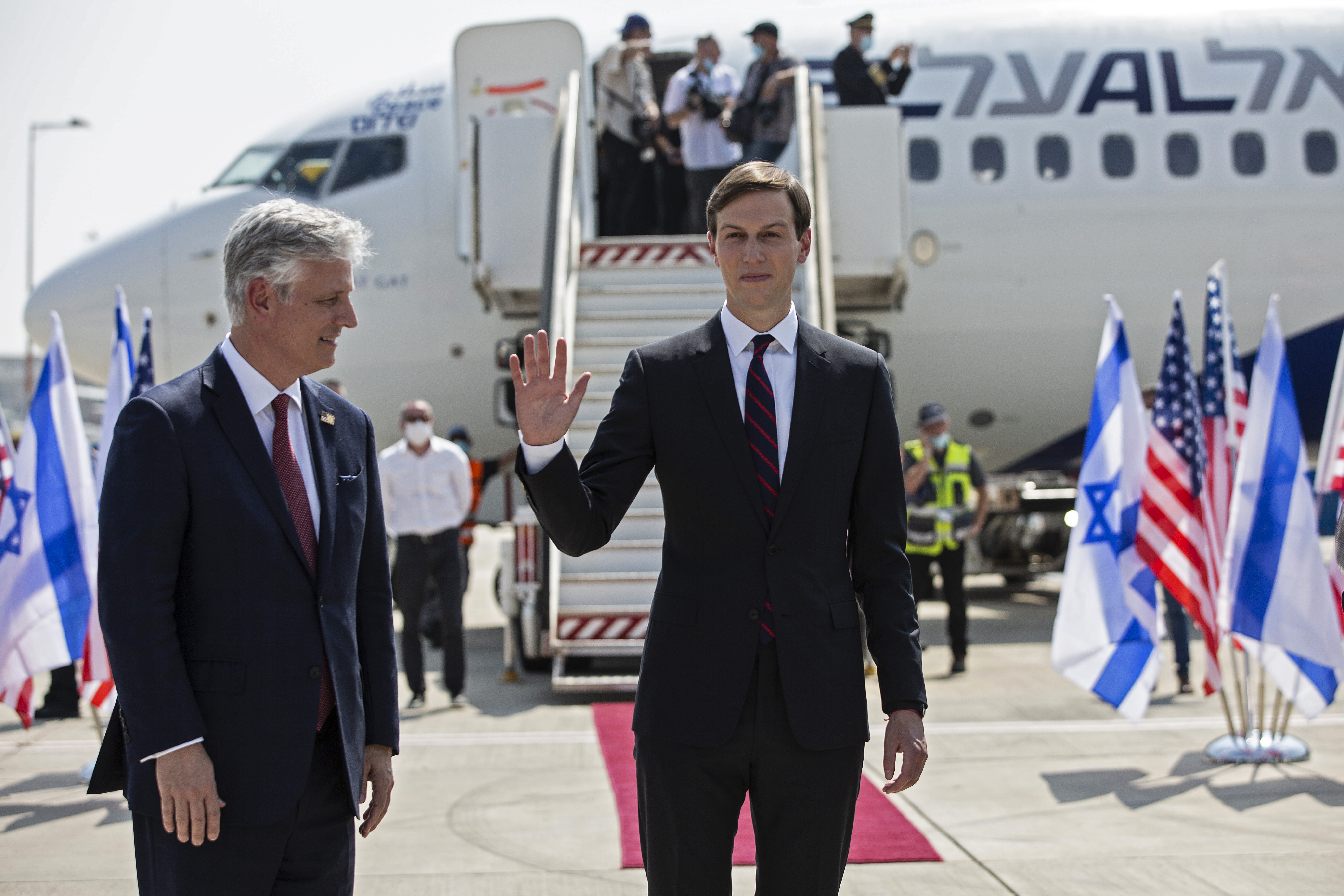 Repülőjárat indult Izrael és az Egyesült Arab Emírségek között, miután történelmi békeszerződést írtak alá