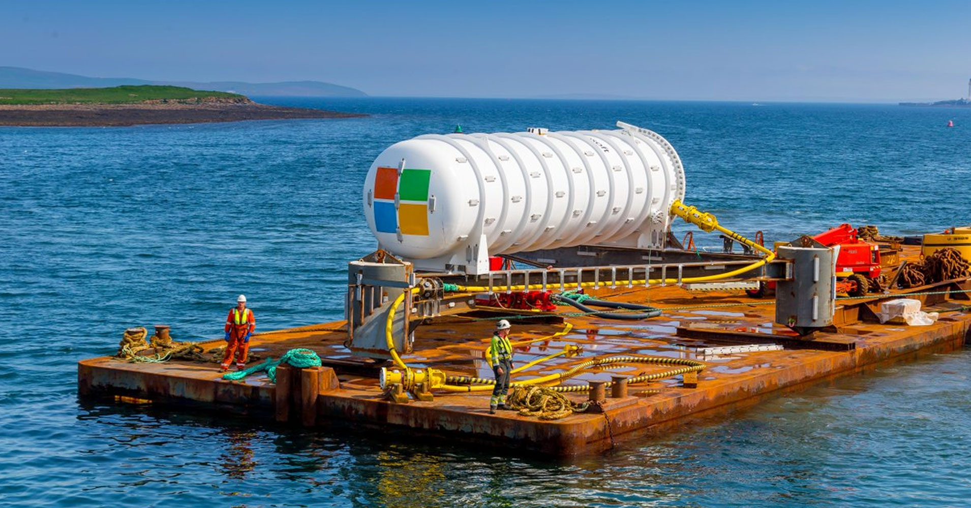 A Microsoft szerint beválhat az ötlet, hogy adatközpontokat süllyesztenek el az óceánokba