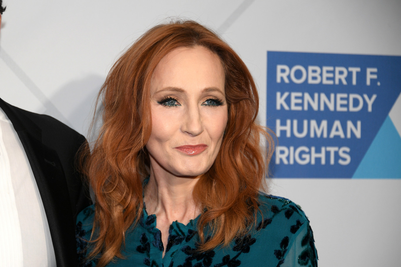 Alig várom, hogy letartóztassanak - posztolta J.K. Rowling, aki transzellenes posztokkal tesztelte Skócia új, gyűlölet-bűncselekményeket szankcionáló törvényét