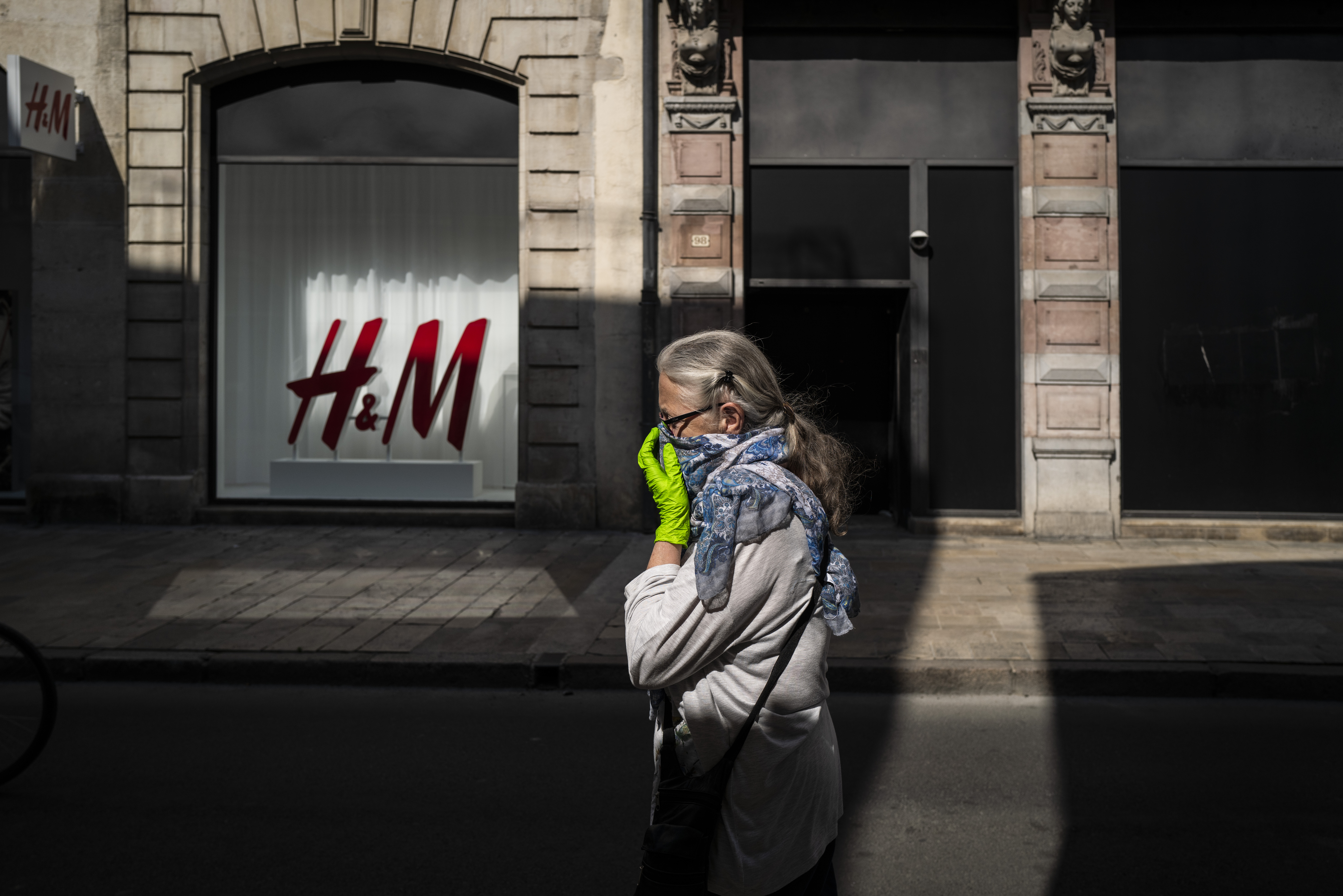 A H&M megszakította a kapcsolatot kínai beszállítójával a kényszermunka vádak miatt