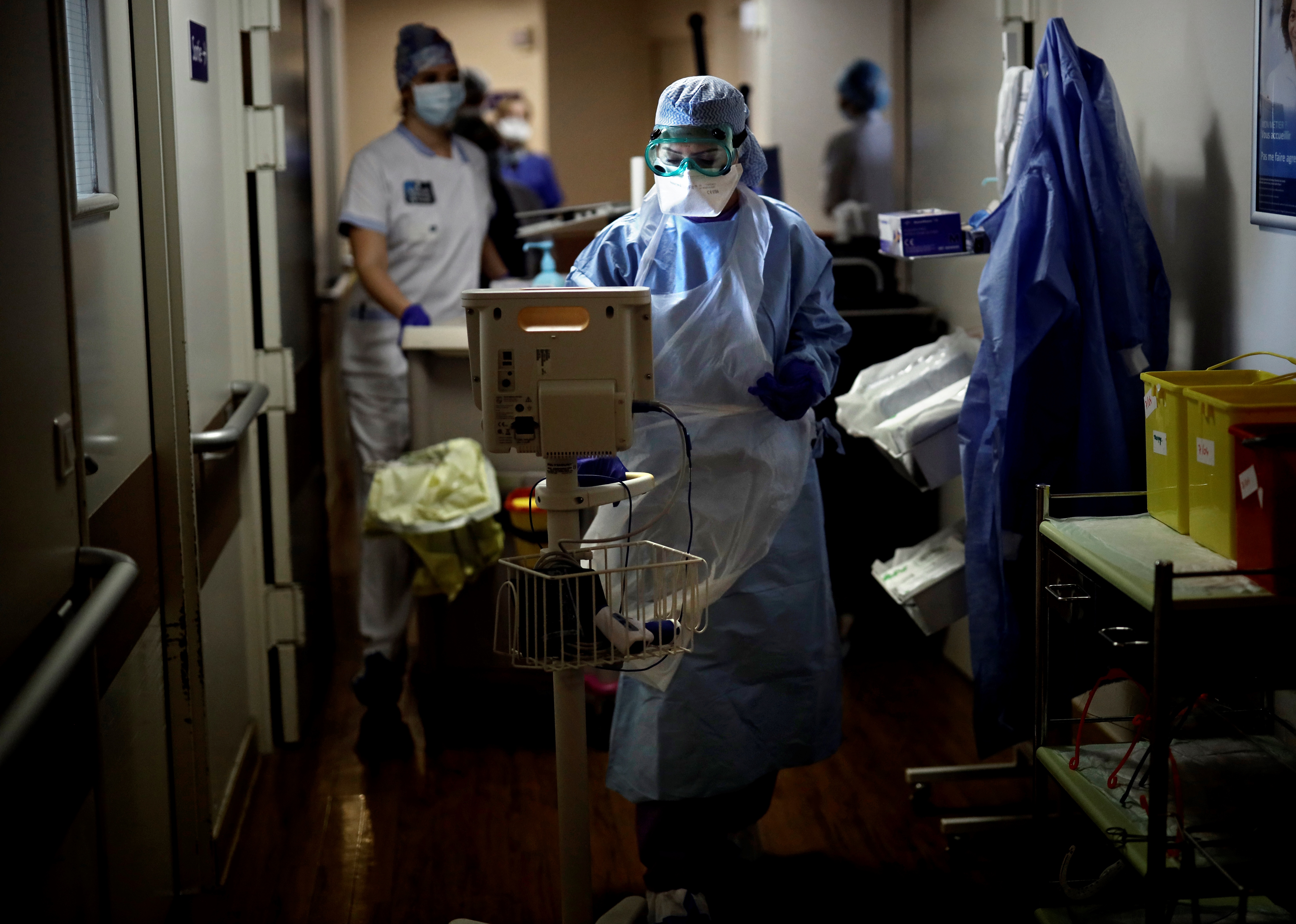 Koronavírus: 91 halott, megugrott a kórházban fekvők száma