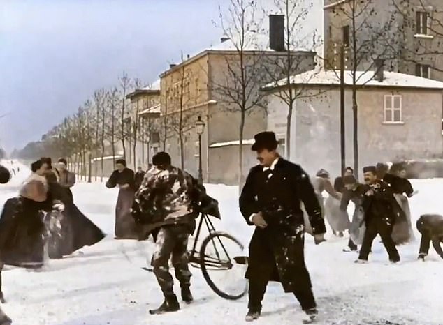 Kiszínezték és feljavították a Lumière testvérek híres hógolyózós filmjét