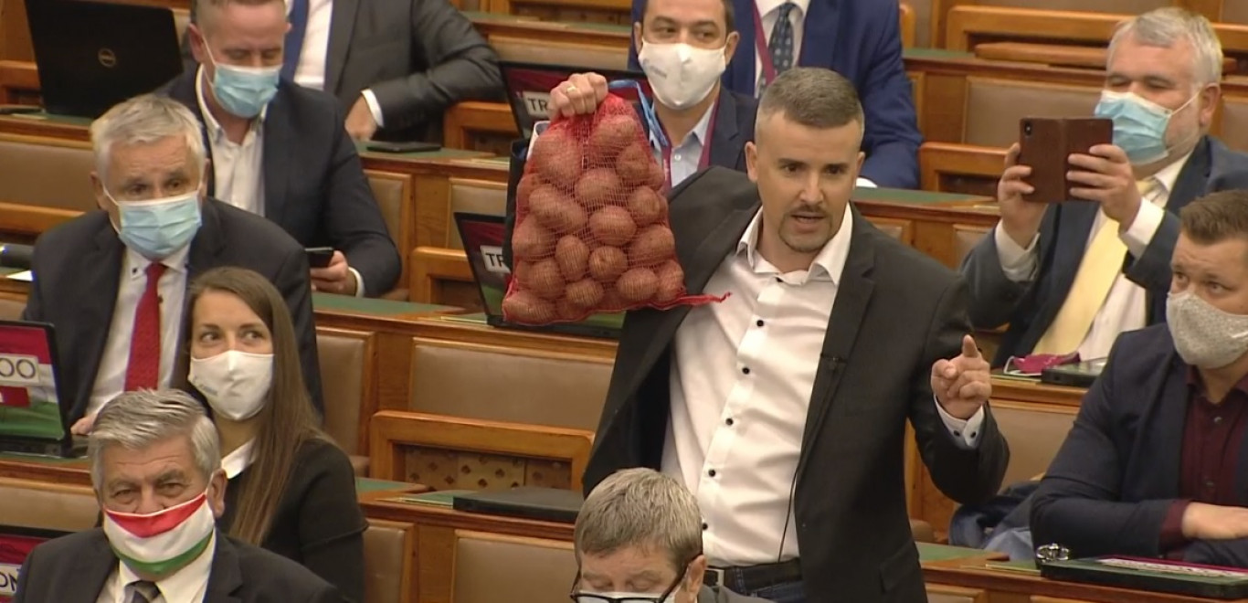 Jakab Péter: Felajánlottam az összefogást, Magyar Pétertől egy röhögő emojit kaptam