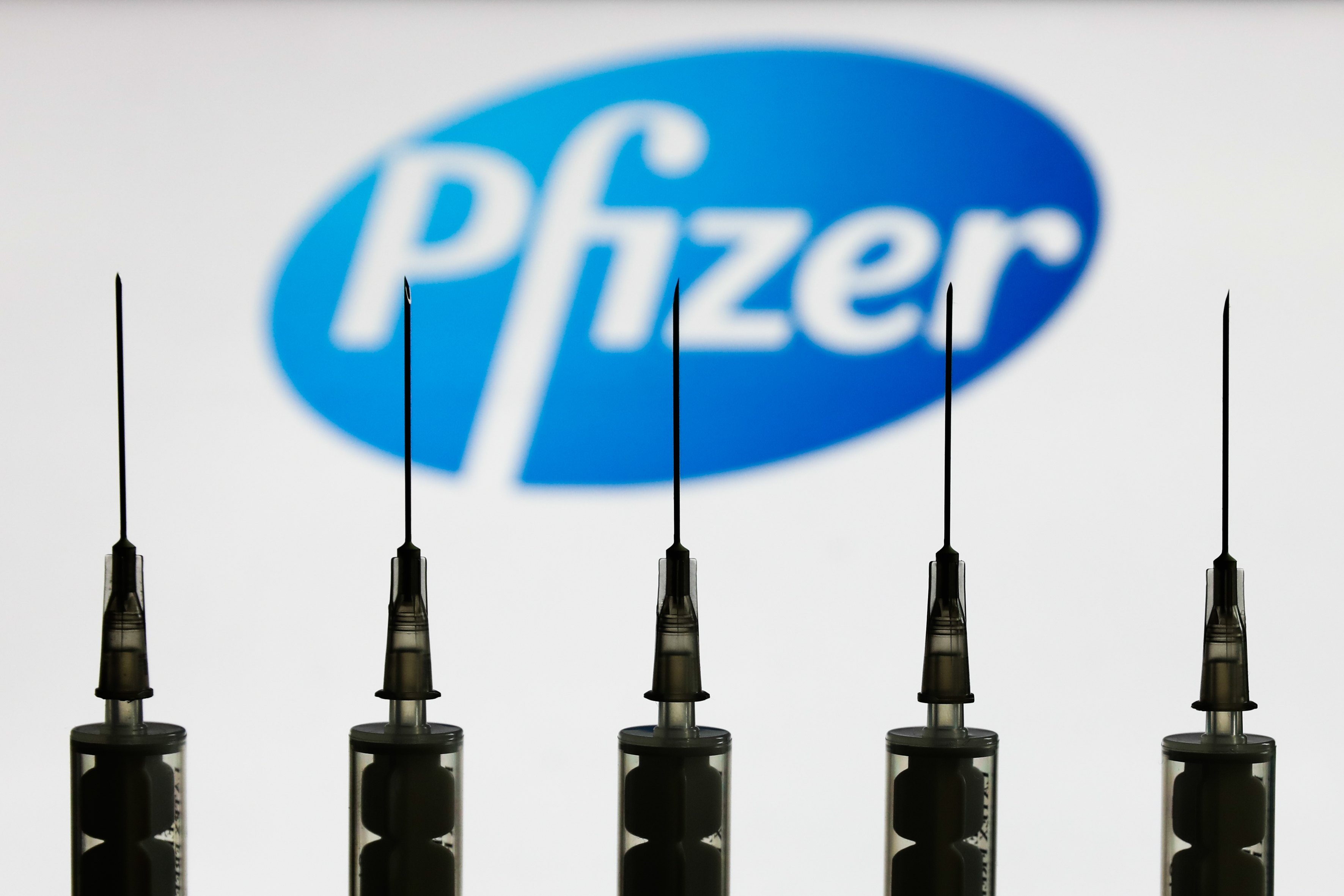 A Pfizer vakcinája 90 százalékos hatékonyságú