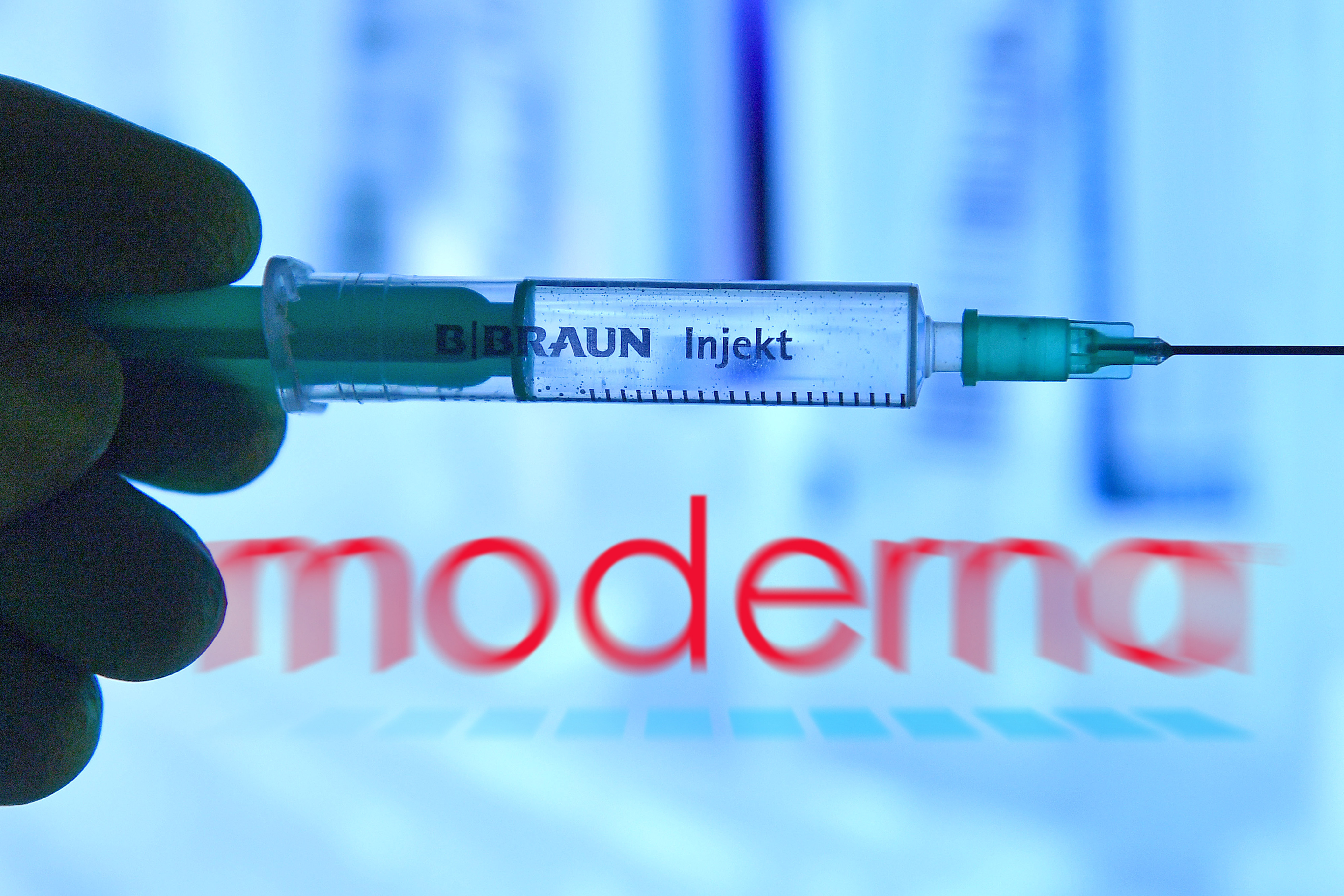 Az utolsó tesztek is megerősítették a Moderna vakcinájának 94 százalékos hatékonyságát