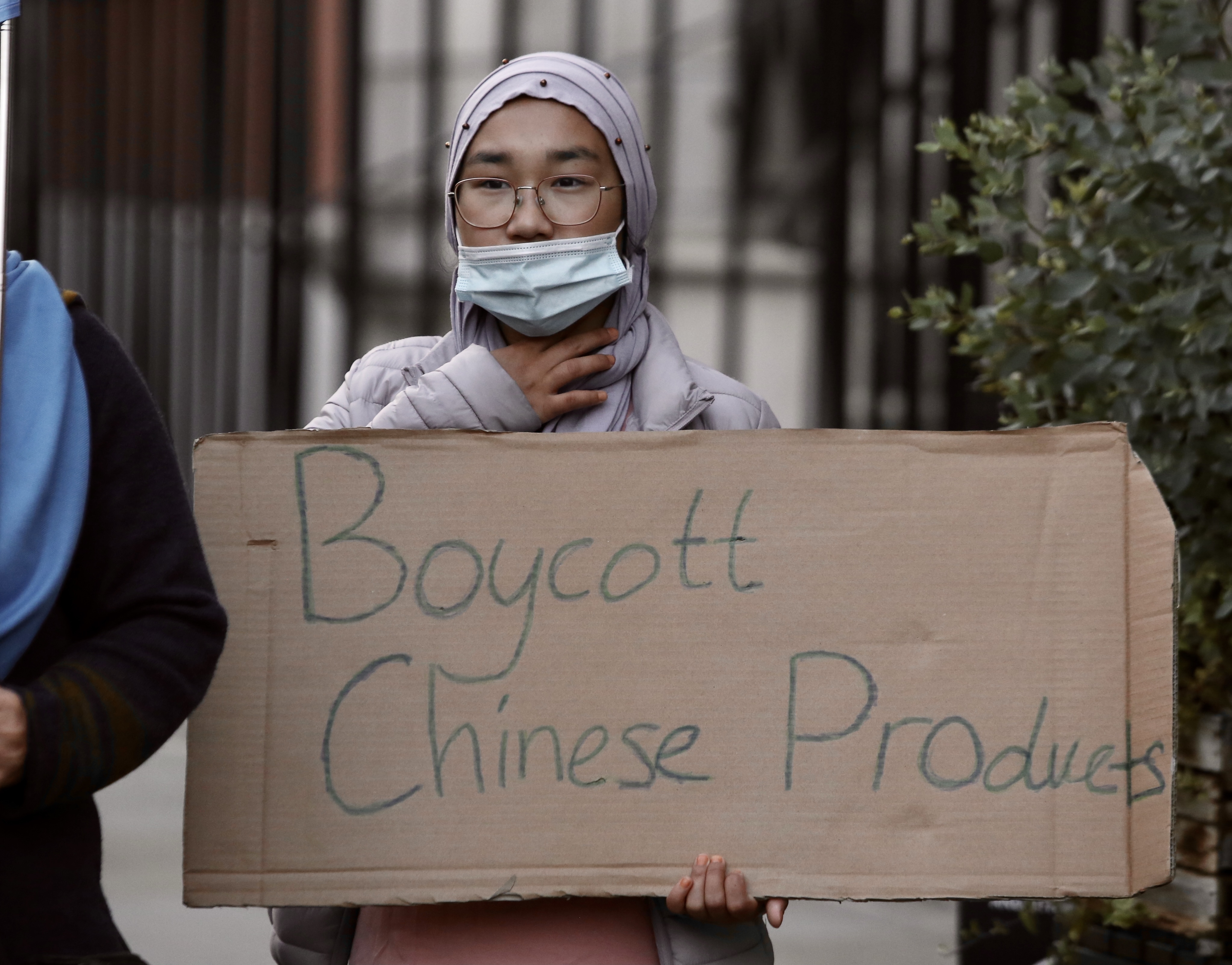 Felpaprikázta a kínaiakat, hogy az Intel nem kér az ujgurokkal gyártatott termékekből