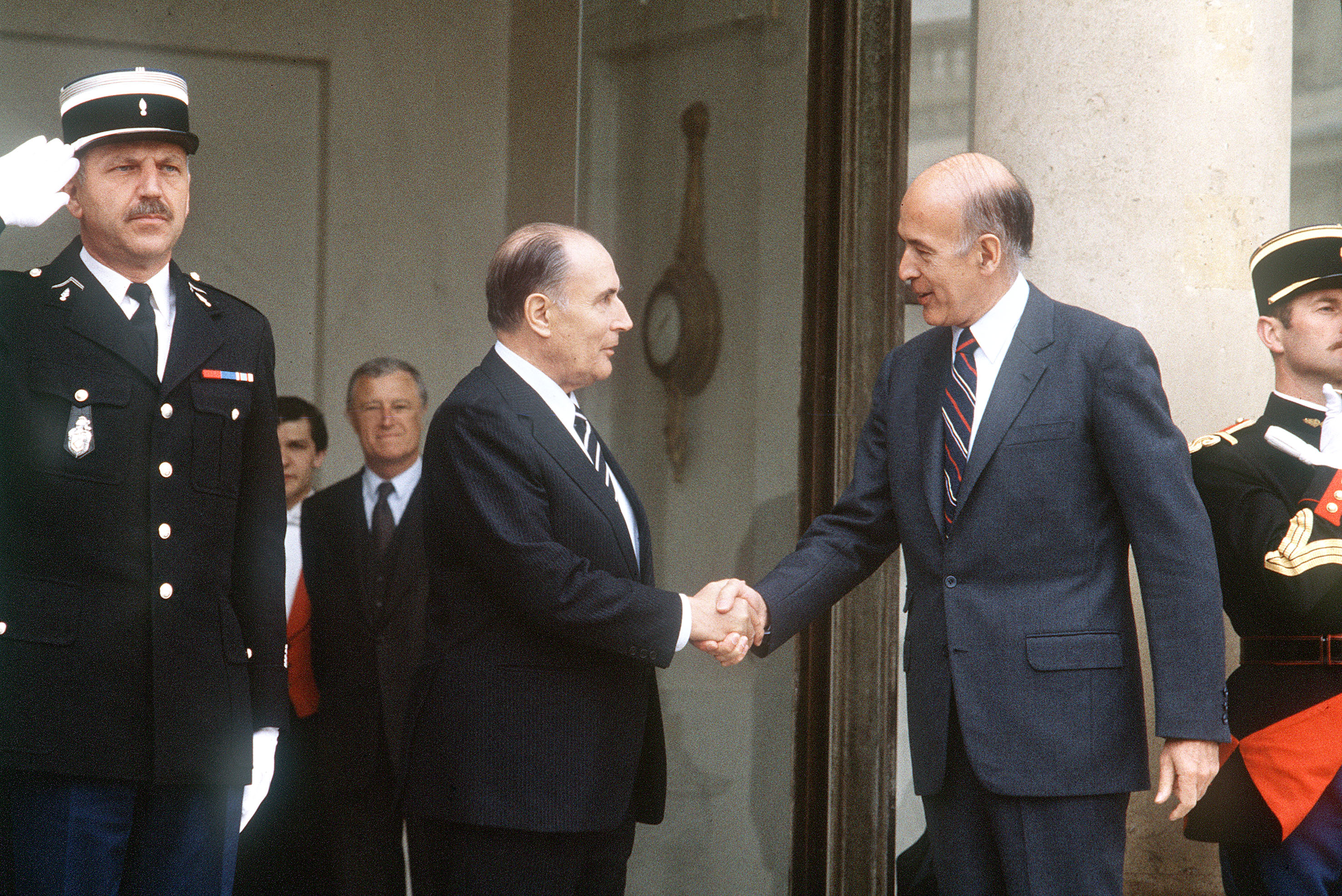 Giscard d'Estaing utódjával, François Mitterrand elnökkel 1983-ban,