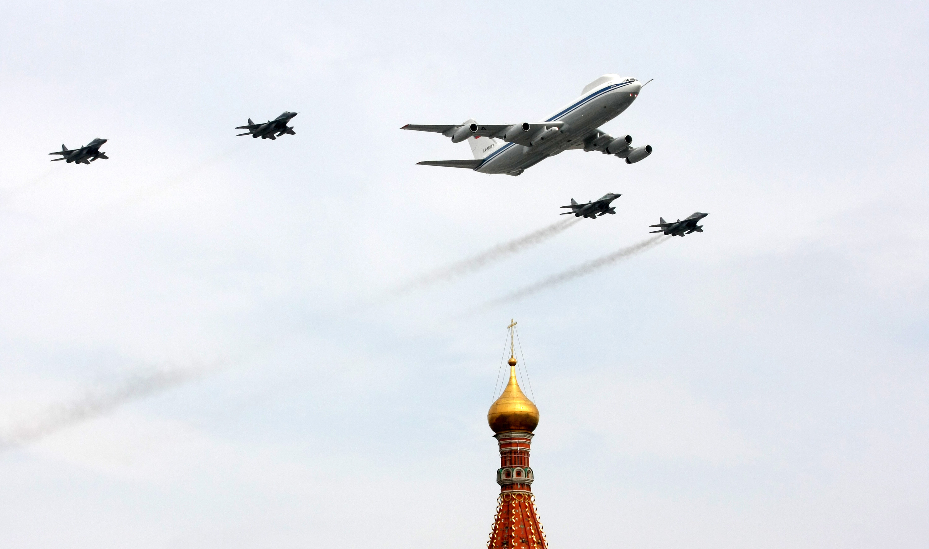 Kilopták a rádióberendezéseket egy orosz „ítéletnapi” parancsnoki repülőből Taganrogban