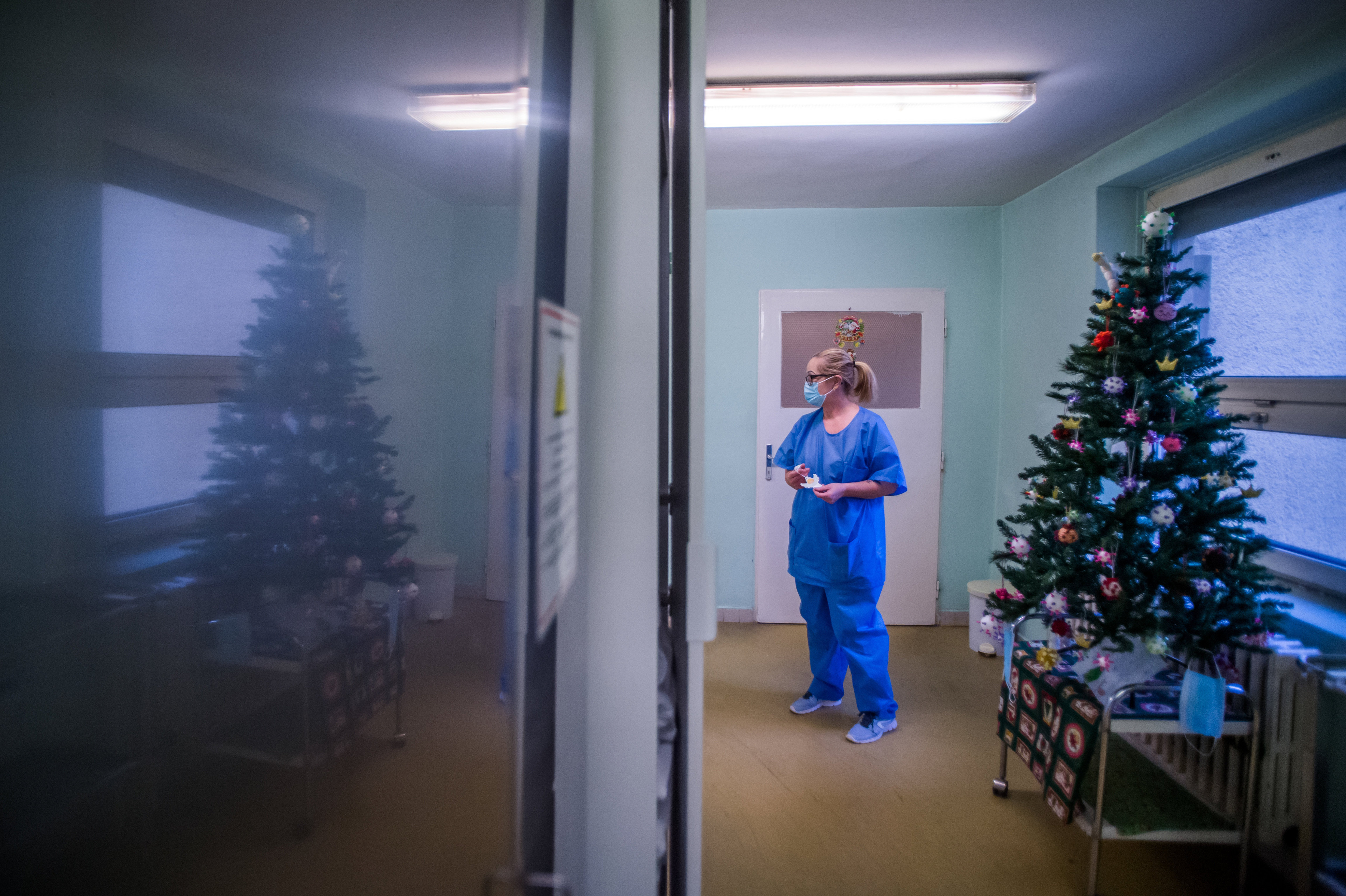 A Honvédkórház igazgatója arra sürget, hogy még karácsony előtt oltassák be a gyerekeket