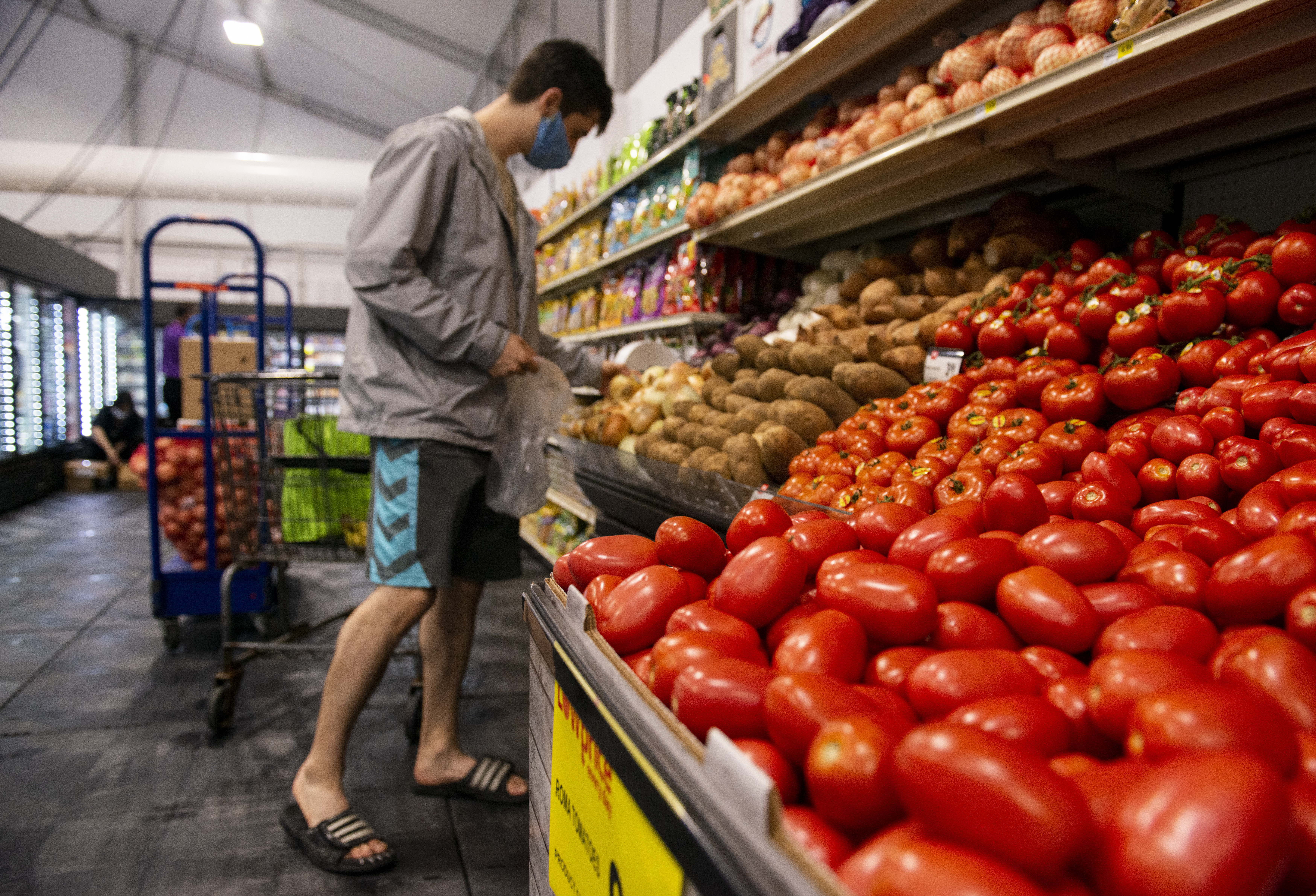 Ételt lopnak a boltokból a járvány miatt elszegényedő amerikaiak