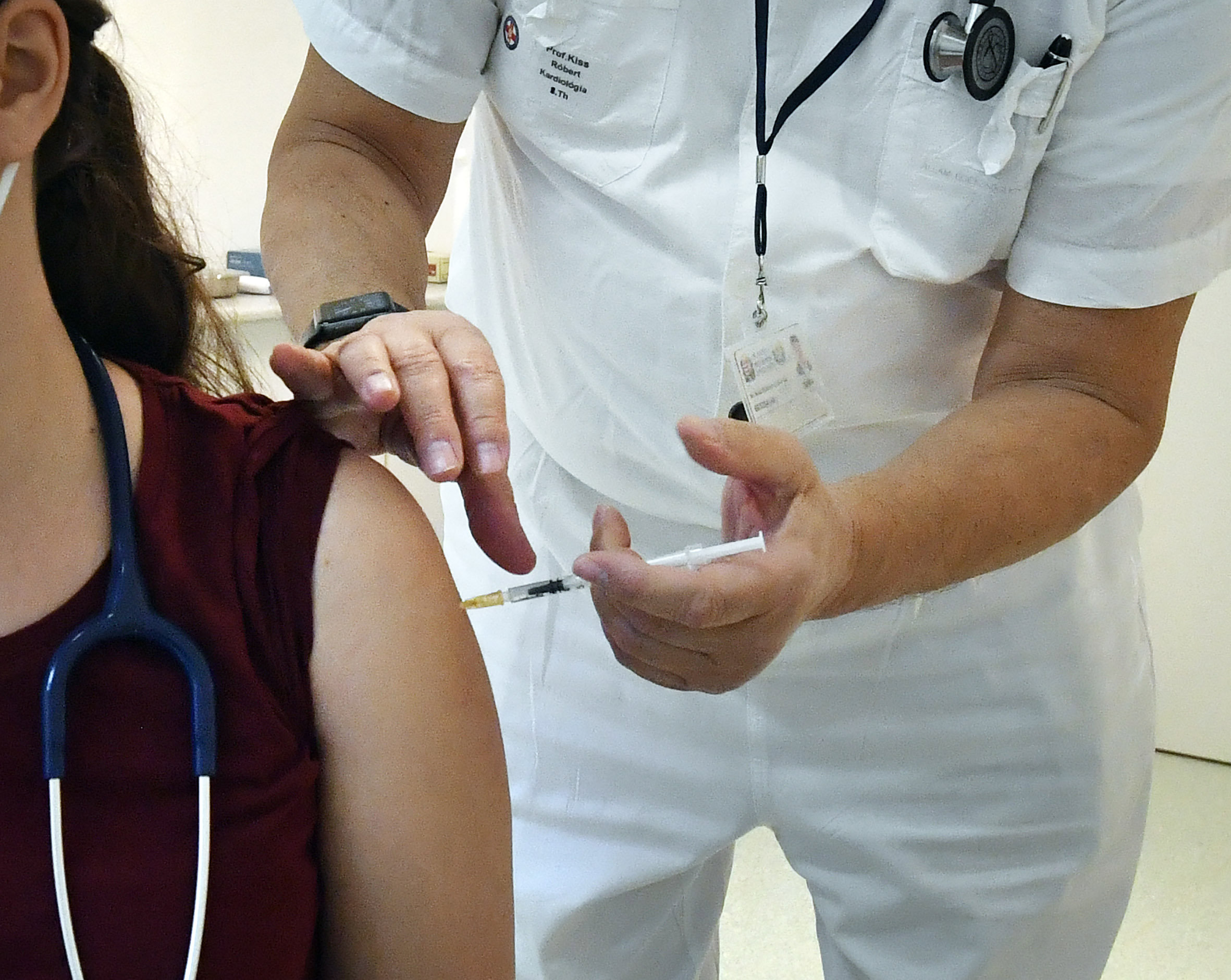Esténként bárki kaphat vakcinát egy román kórházban