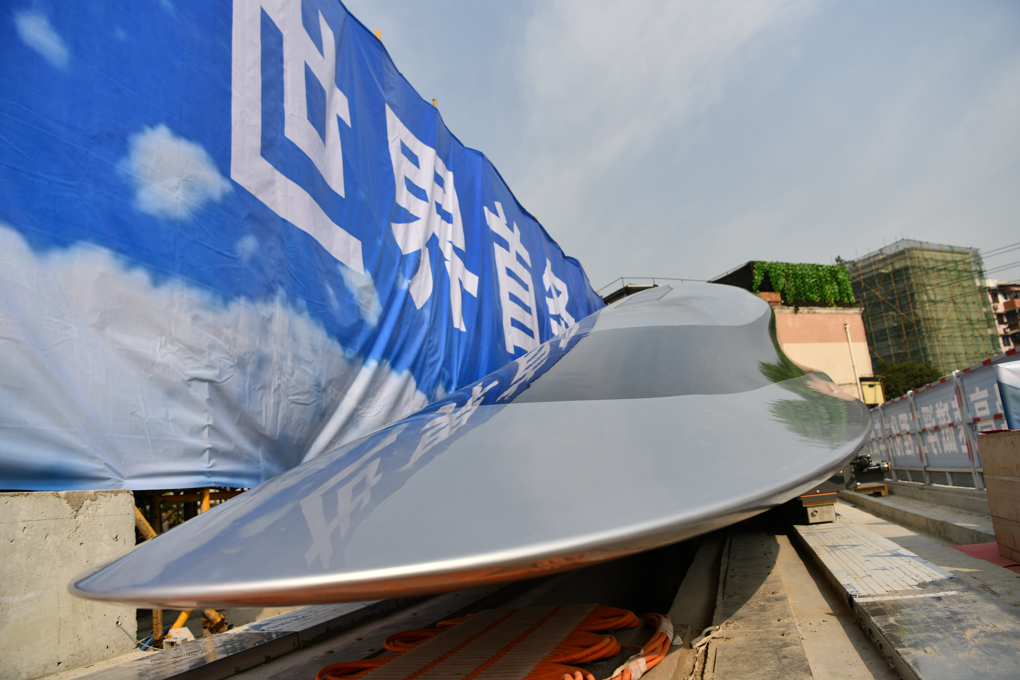 620 km/h-val száguld Kína legújabb lebegő mágnesvonata