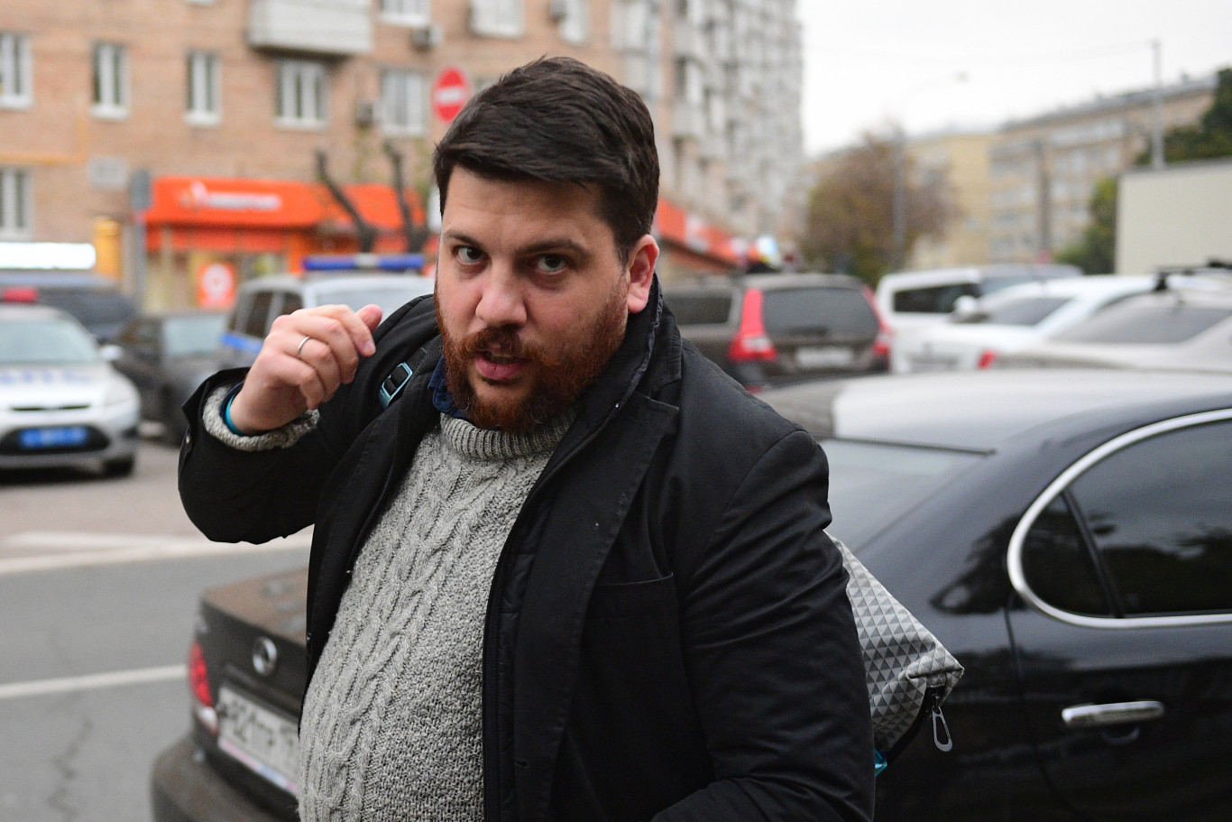 A litván terrorellenes egység kezdett nyomozni, miután valaki húsklopfolóval támadt Navalnij volt munkatársára
