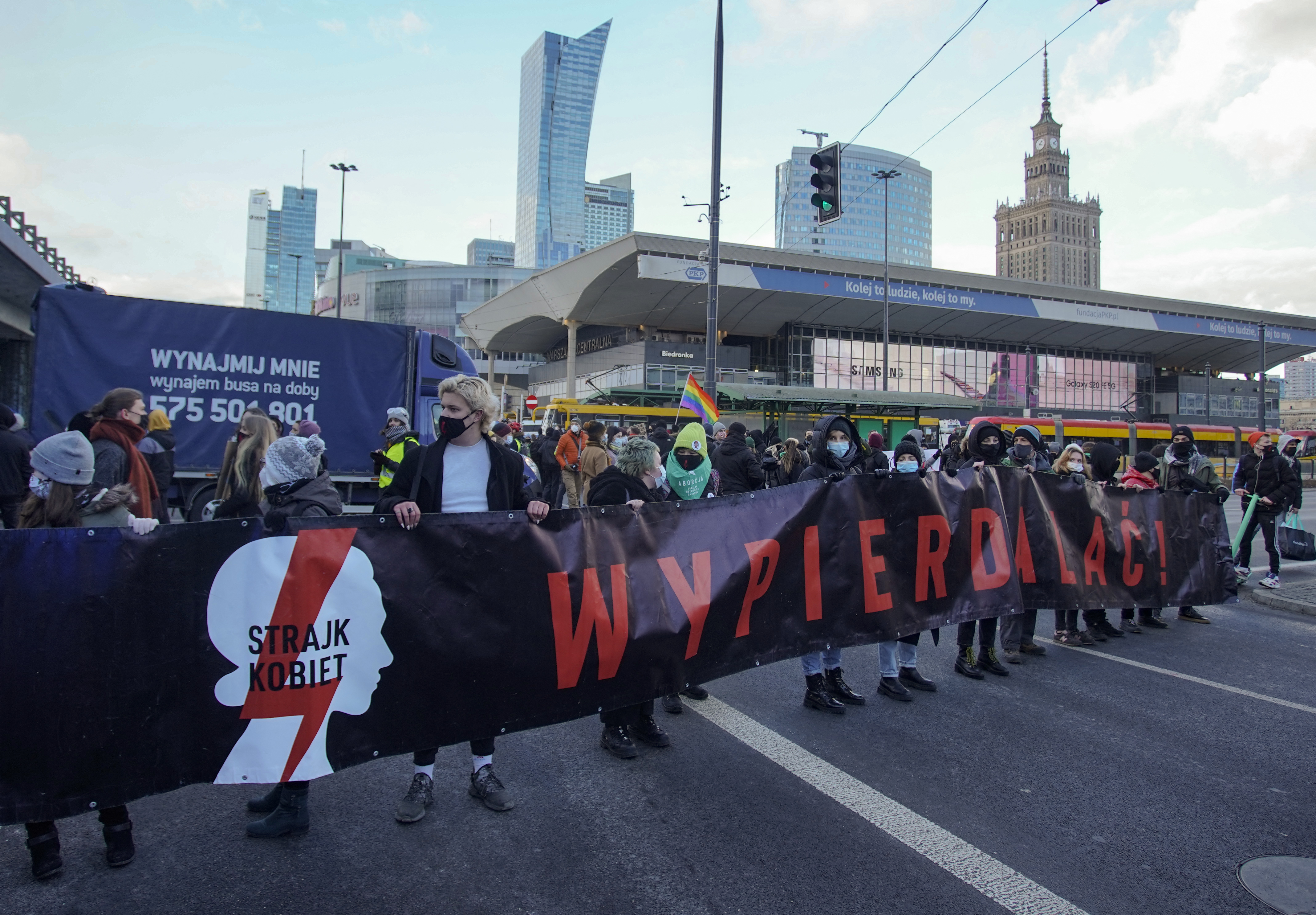 Tüntettek Varsóban nőnapon az abortusztilalom ellen