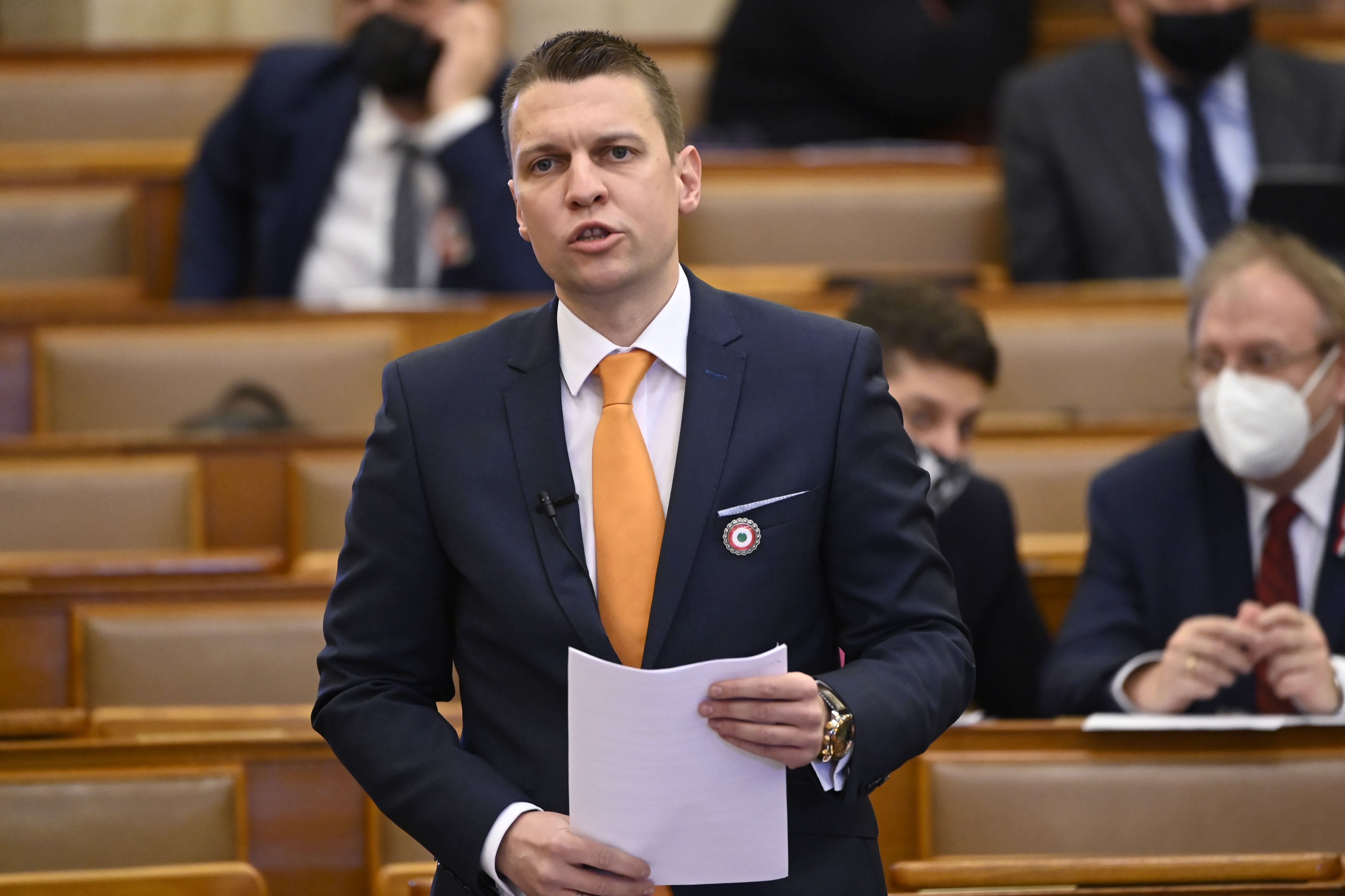 Csenger-Zalán nagykövet lesz, Menczer Tamást indítja Orbán  Budakeszin és Budaörsön