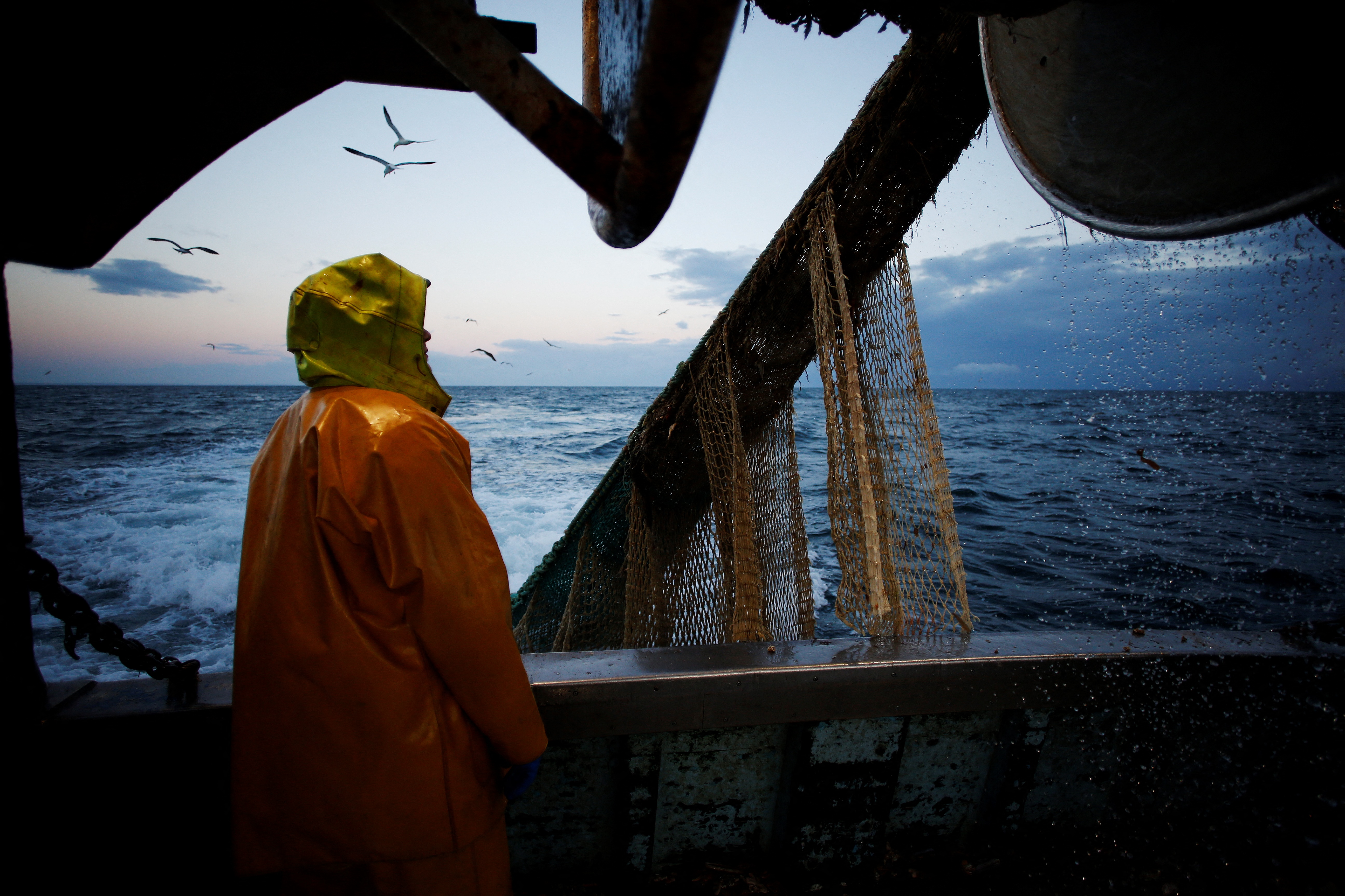 A vonóhálós halászat árt a bolygónak, de a halászoknak sem használ