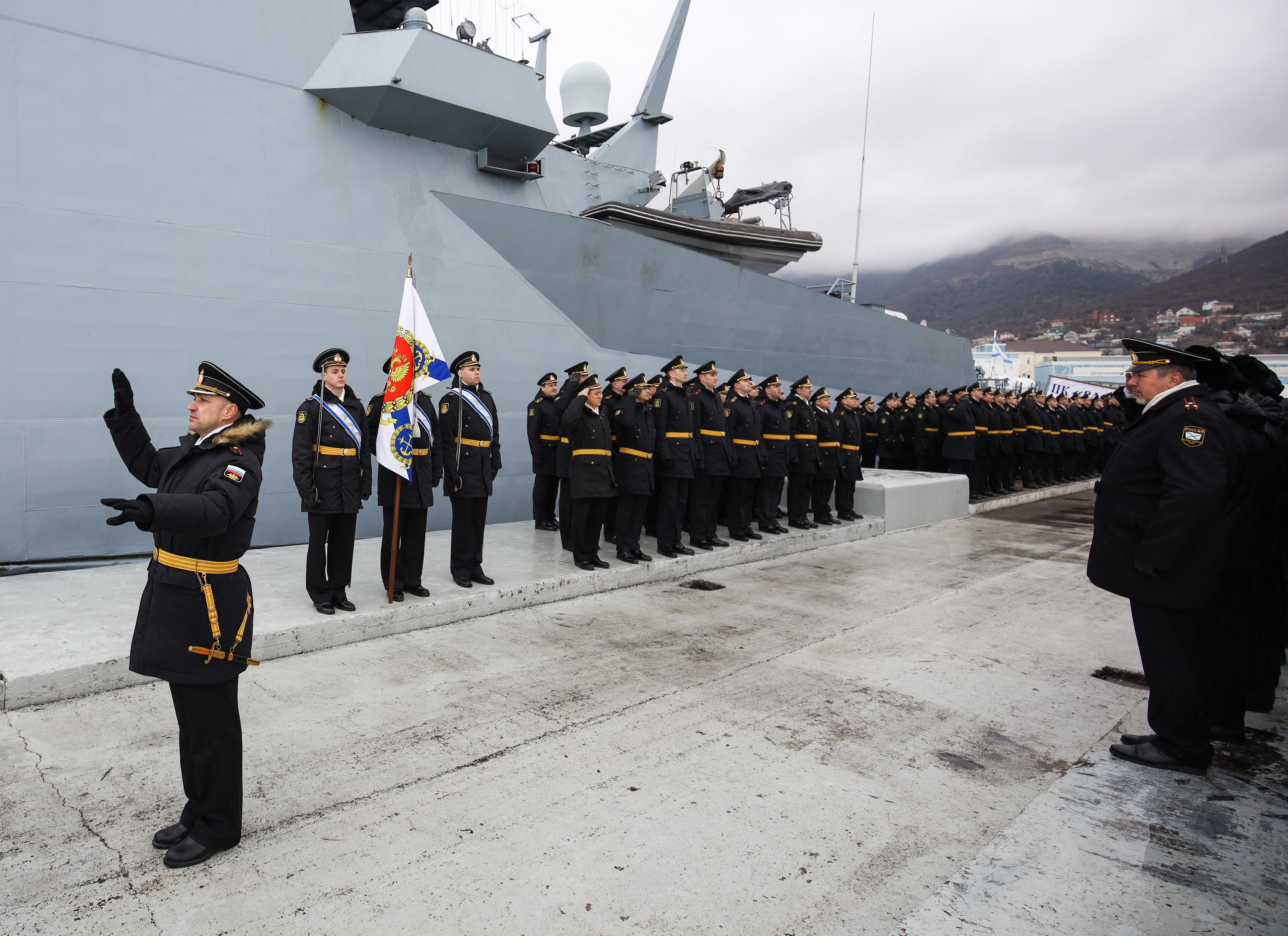 Oroszország 15 hadihajót küld a Fekete-tengerre