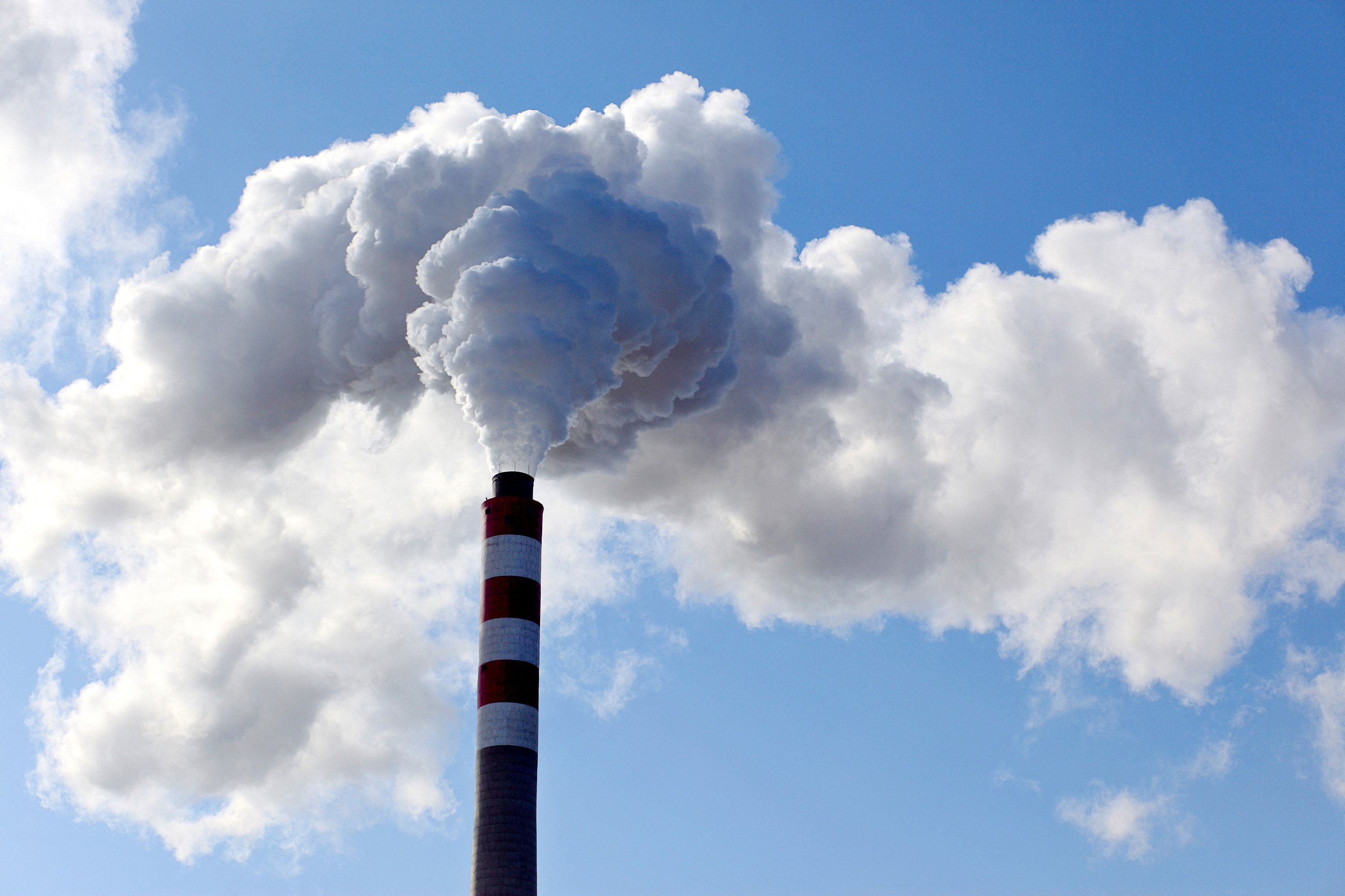 A járvány előtti szintet közelíti az üvegházhatású gázok kibocsátása az EU-ban